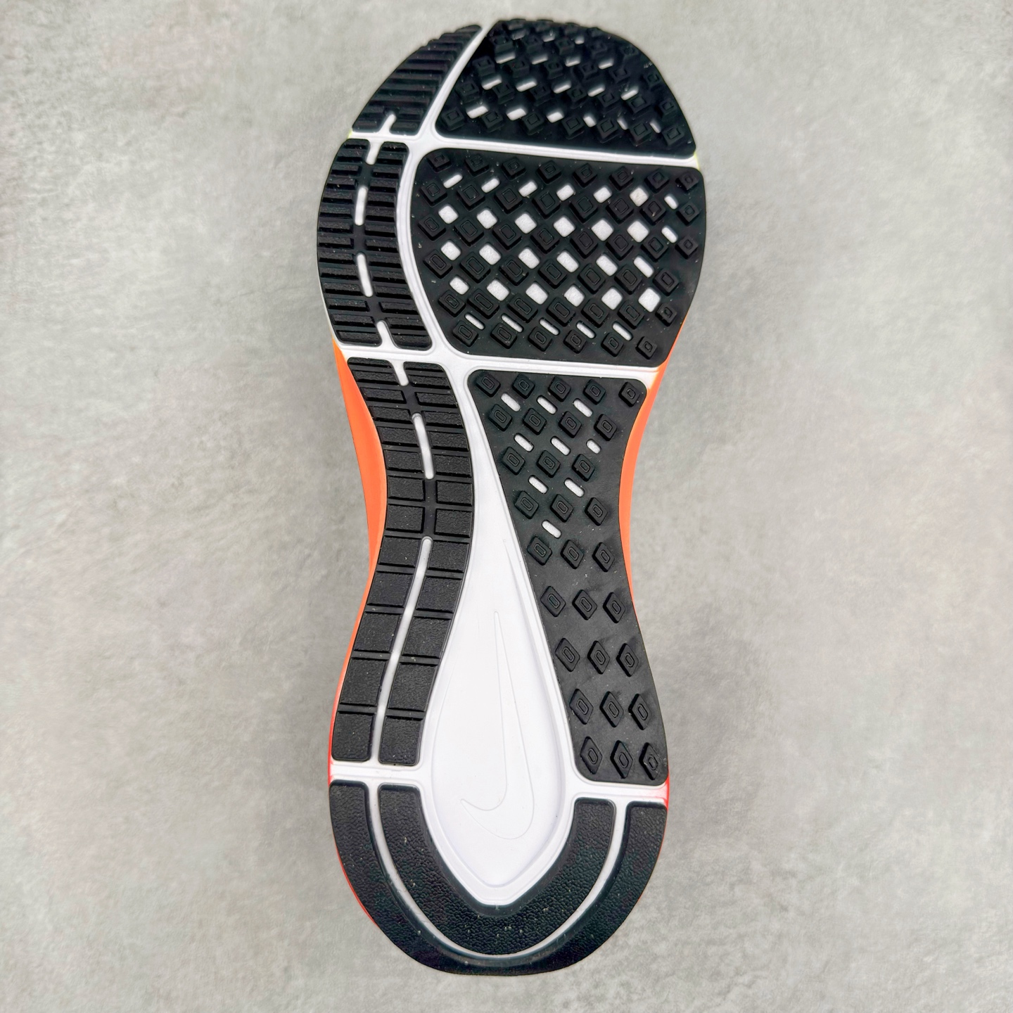 图片[9]-#TG纯原 NK Zoom Structure 25 舒适百搭低帮跑步鞋 独家渠道 市面未流通批次 奥莱直播间499 599一样的东西 碾压市面现存所有版本 公司一样的东西 超值回馈 帮你省钱 拥有 Zoom Air 一如既往的稳定感和流畅感 鞋面采用工程网眼设计 为特定高热区域营造出色透气性 进一步增加鞋面的穿孔数量 让足部能够快速散热 中足搭配 Flywire 飞线 在高速运动时营造舒适稳定的贴合感 内置Zoon气垫加持 动力十足 尺码：36 36.5 37.5 38 38.5 39 40 40.5 41 42 42.5 43 44 44.5 45-选品中心