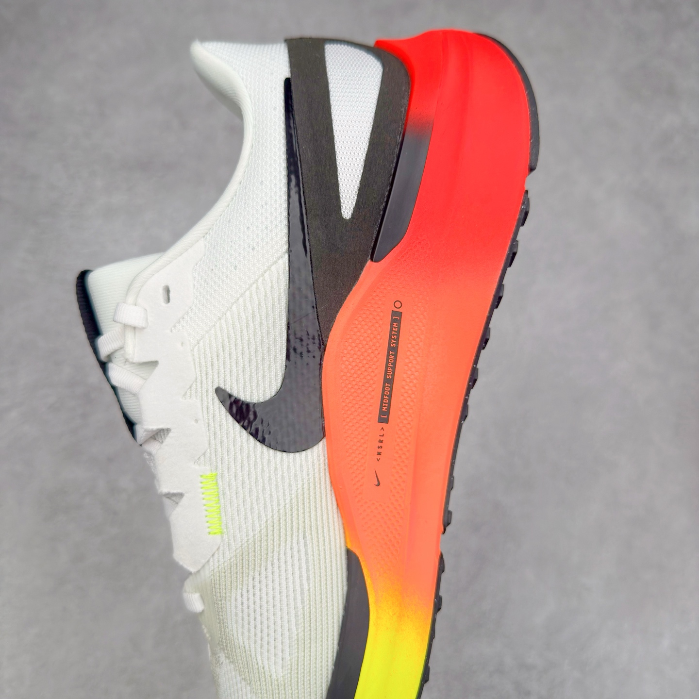 图片[7]-#TG纯原 NK Zoom Structure 25 舒适百搭低帮跑步鞋 独家渠道 市面未流通批次 奥莱直播间499 599一样的东西 碾压市面现存所有版本 公司一样的东西 超值回馈 帮你省钱 拥有 Zoom Air 一如既往的稳定感和流畅感 鞋面采用工程网眼设计 为特定高热区域营造出色透气性 进一步增加鞋面的穿孔数量 让足部能够快速散热 中足搭配 Flywire 飞线 在高速运动时营造舒适稳定的贴合感 内置Zoon气垫加持 动力十足 尺码：36 36.5 37.5 38 38.5 39 40 40.5 41 42 42.5 43 44 44.5 45-选品中心