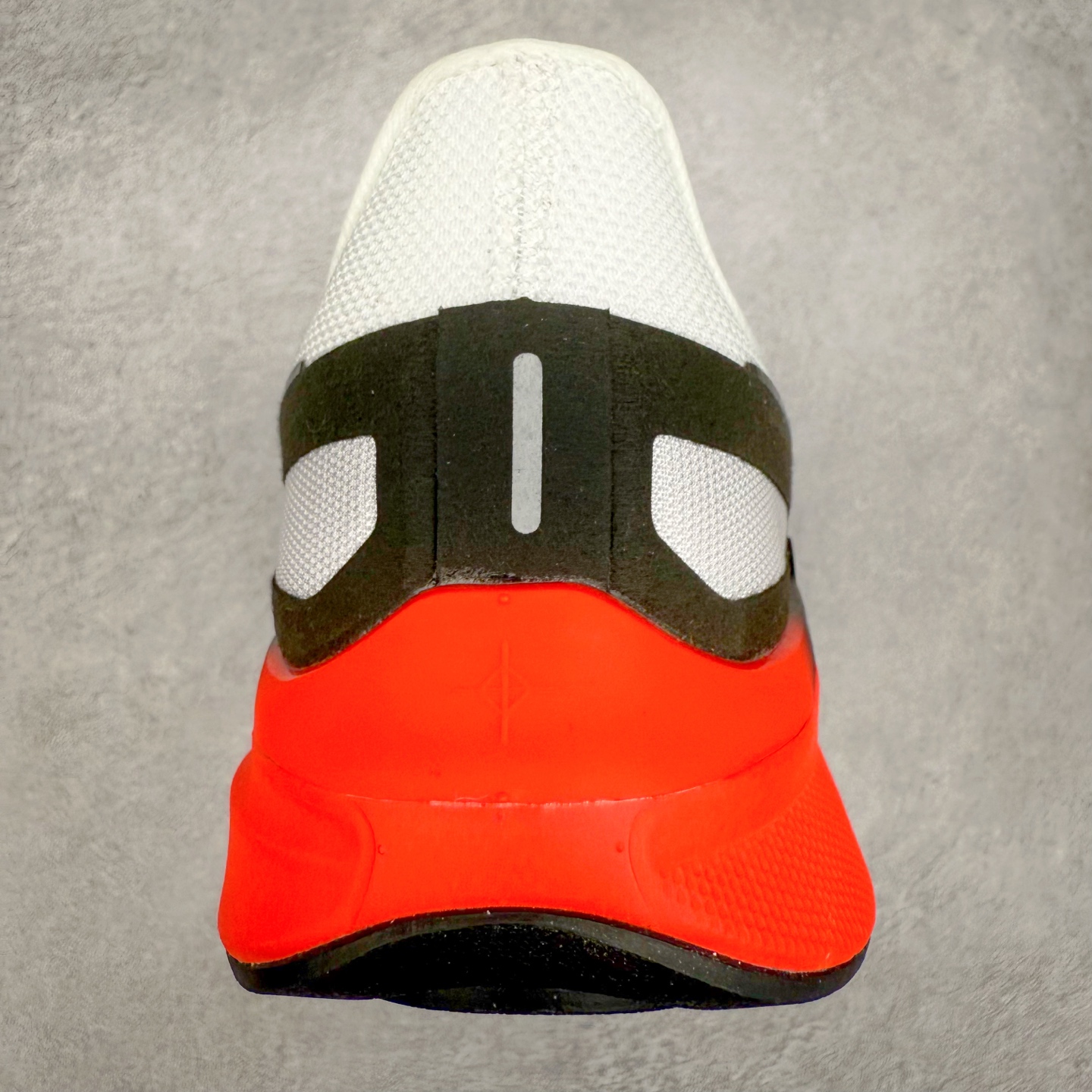 图片[8]-#TG纯原 NK Zoom Structure 25 舒适百搭低帮跑步鞋 独家渠道 市面未流通批次 奥莱直播间499 599一样的东西 碾压市面现存所有版本 公司一样的东西 超值回馈 帮你省钱 拥有 Zoom Air 一如既往的稳定感和流畅感 鞋面采用工程网眼设计 为特定高热区域营造出色透气性 进一步增加鞋面的穿孔数量 让足部能够快速散热 中足搭配 Flywire 飞线 在高速运动时营造舒适稳定的贴合感 内置Zoon气垫加持 动力十足 尺码：36 36.5 37.5 38 38.5 39 40 40.5 41 42 42.5 43 44 44.5 45-选品中心