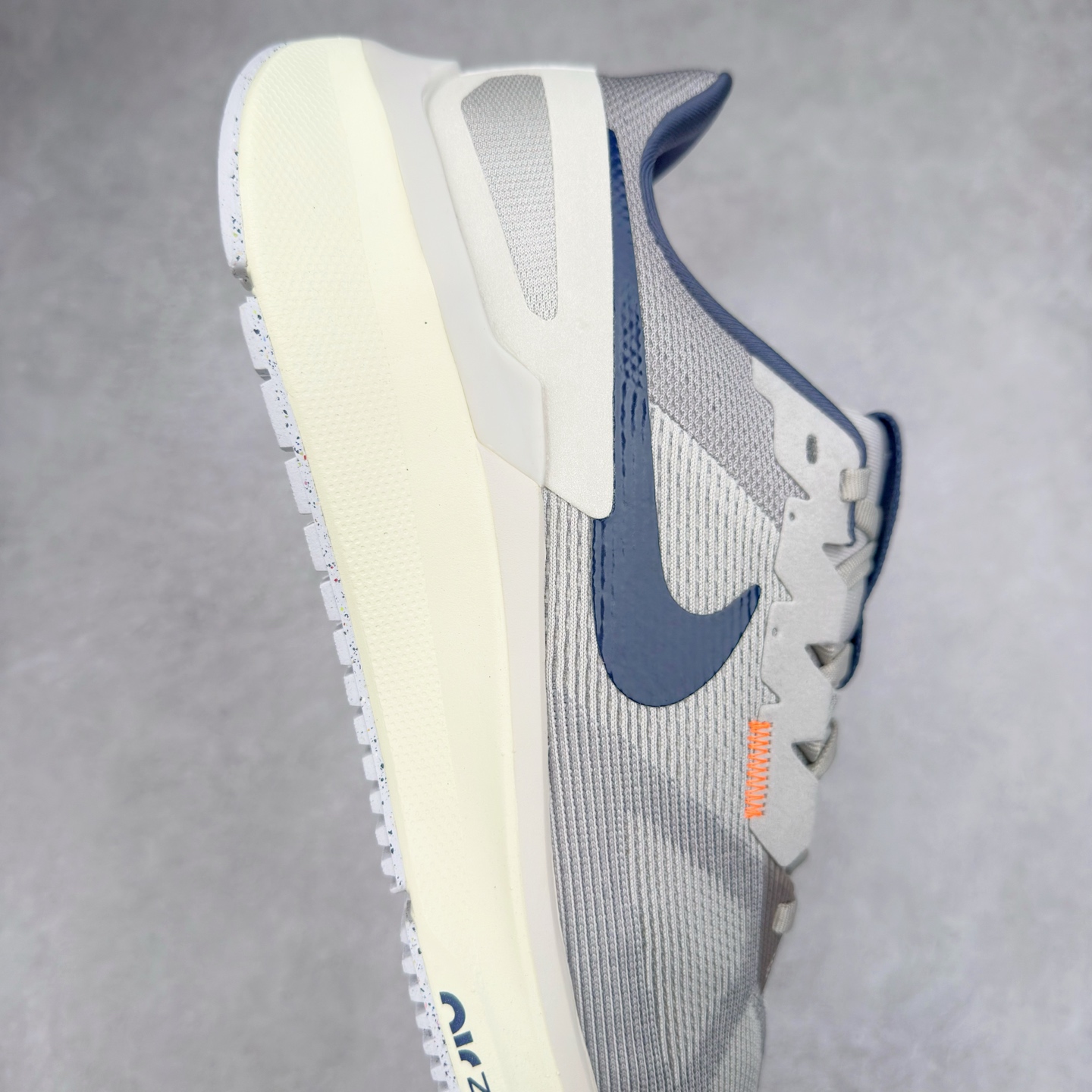 图片[6]-#TG纯原 NK Zoom Structure 25 舒适百搭低帮跑步鞋 独家渠道 市面未流通批次 奥莱直播间499 599一样的东西 碾压市面现存所有版本 公司一样的东西 超值回馈 帮你省钱 拥有 Zoom Air 一如既往的稳定感和流畅感 鞋面采用工程网眼设计 为特定高热区域营造出色透气性 进一步增加鞋面的穿孔数量 让足部能够快速散热 中足搭配 Flywire 飞线 在高速运动时营造舒适稳定的贴合感 内置Zoon气垫加持 动力十足 尺码：36 36.5 37.5 38 38.5 39 40 40.5 41 42 42.5 43 44 44.5 45-选品中心