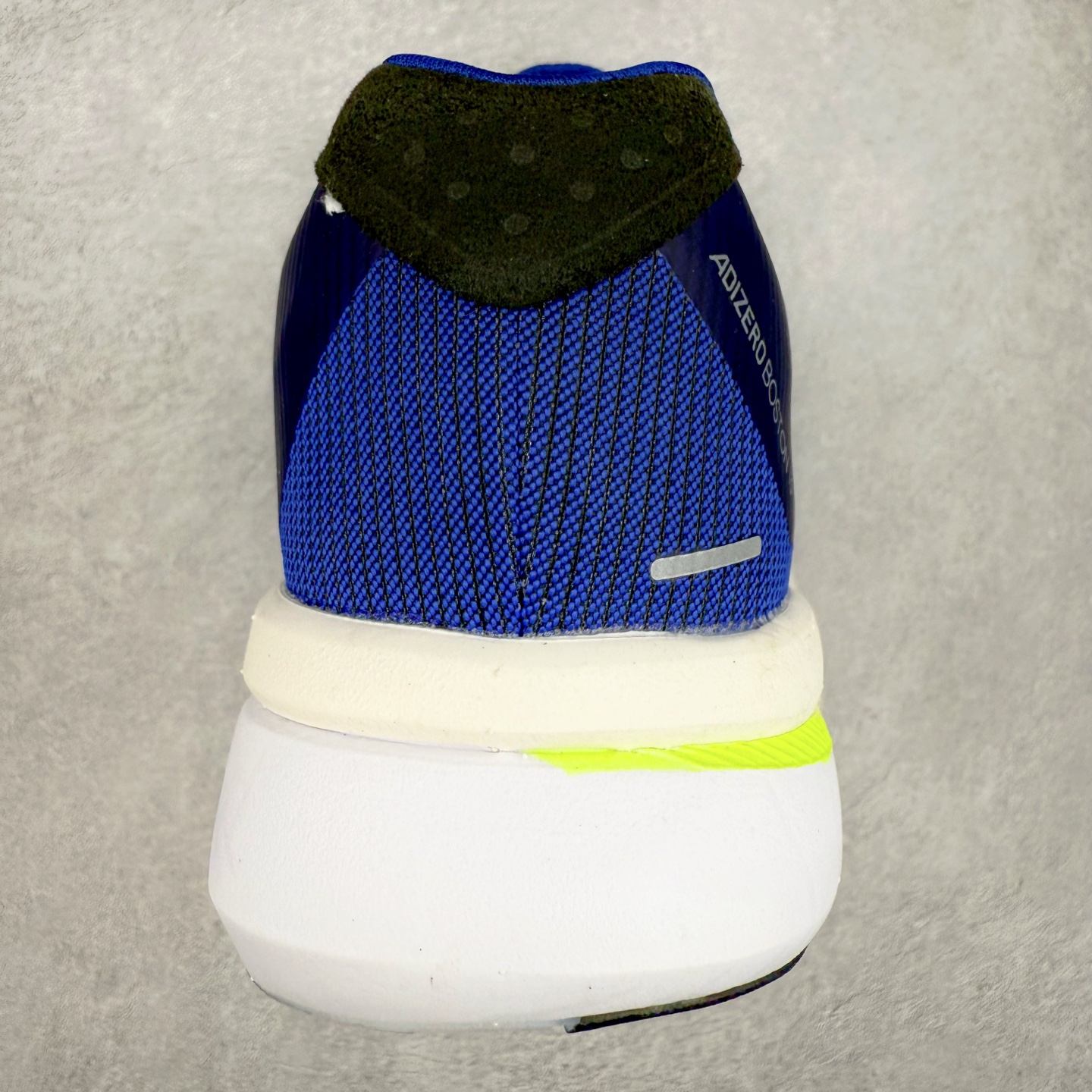 图片[8]-AD Adizero Boston 13 夏季透气网眼竞速跑鞋 JS4944 融合Lightstrike和Lightstrike Pro技术 采用乙烯/乙酸乙烯酯(EVA)材质 打造舒适中底 含ENERGYROD能量碳柱 旨在为步伐添活力 尺码：36 36.5 37 38 38.5 39 40 40.5 41 42 42.5 43 44 44.5 45-选品中心