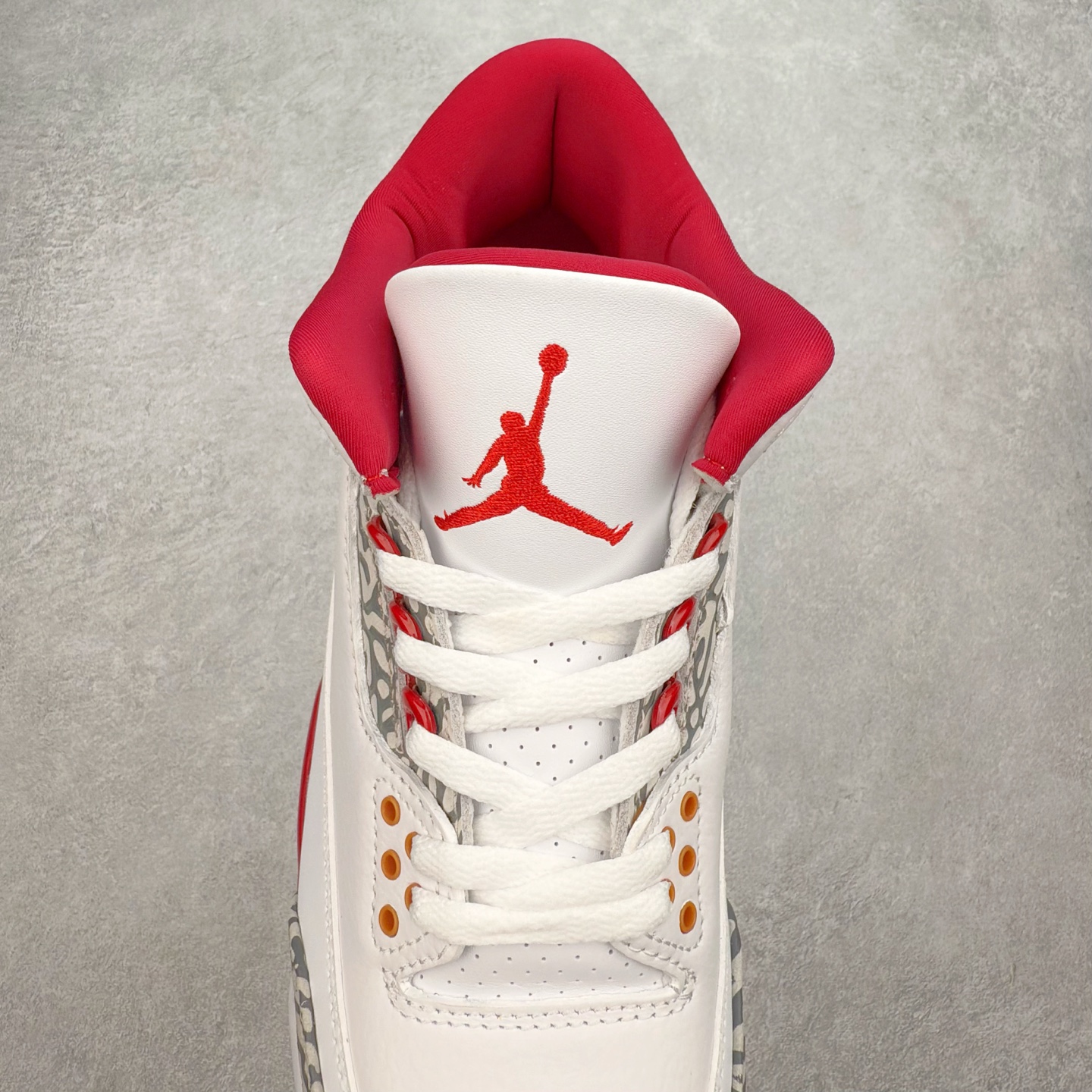 图片[5]-＃FQ福利特价 Air Jordan AJ3 系列 口碑大厂出品 原纸板楦头开发 定制优质皮料 完美鞋型匹配公司货 正确TPU鞋舌锁扣 最新原厂底模 大底卡色咬花完美 鞋柜必备鞋款 终端现货供应 尺码：40 40.5 41 42 42.5 43 44 44.5 45 46-选品中心