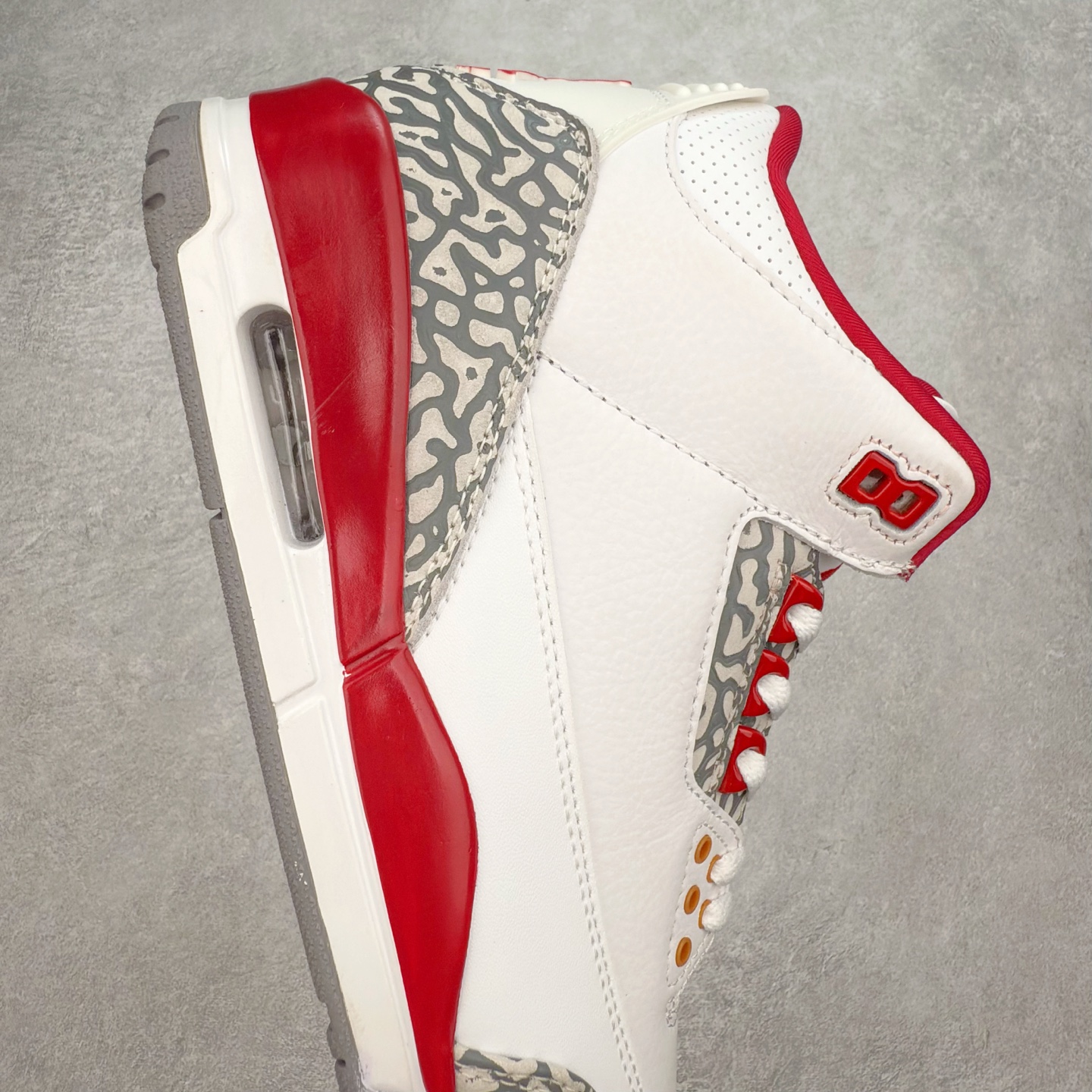 图片[6]-＃FQ福利特价 Air Jordan AJ3 系列 口碑大厂出品 原纸板楦头开发 定制优质皮料 完美鞋型匹配公司货 正确TPU鞋舌锁扣 最新原厂底模 大底卡色咬花完美 鞋柜必备鞋款 终端现货供应 尺码：40 40.5 41 42 42.5 43 44 44.5 45 46-选品中心