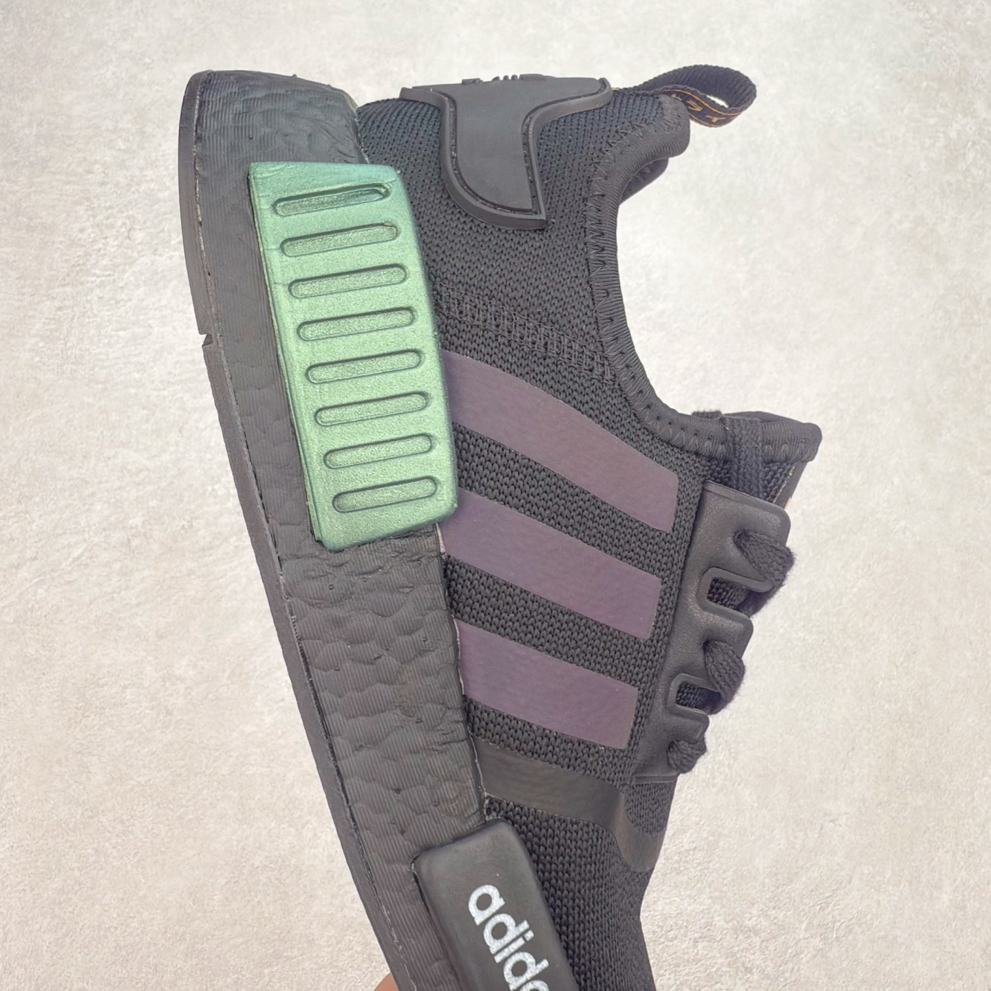 图片[6]-AD Originals NMD_R1 爆米花织物运动日常支撑低帮生活休闲鞋 FV8025 弹力针鞋织面 原高装弹Boost颗大粒底 缓震能性卓越 体质盈轻且冲抗击 整鞋双子的透气和性舒适完度美！尺码：36 36.5 37.5 38 38.5 39 40 40.5 41 42 42.5 43 44 44.5 45-选品中心