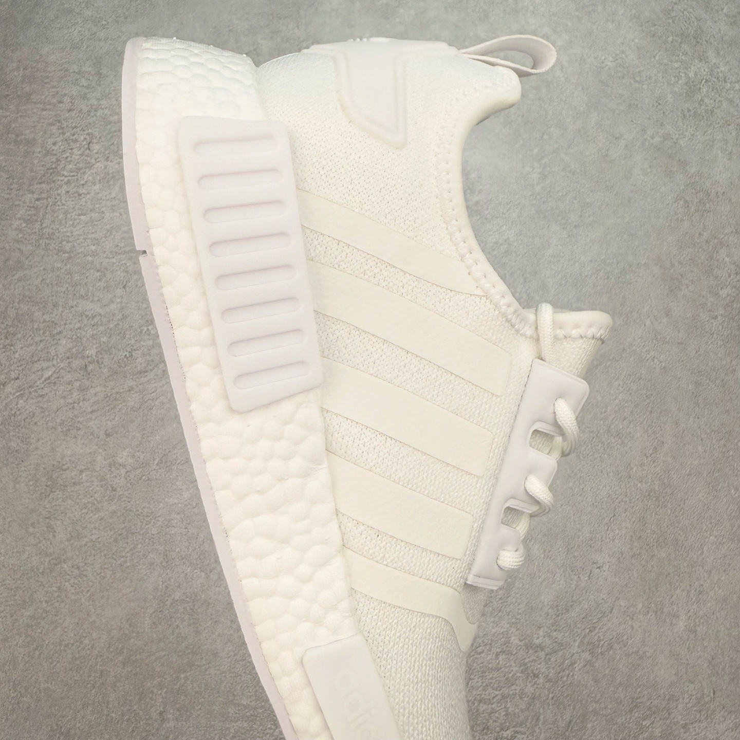 图片[6]-AD Originals NMD_R1 爆米花织物运动日常支撑低帮生活休闲鞋 GZ9259 弹力针鞋织面 原高装弹Boost颗大粒底 缓震能性卓越 体质盈轻且冲抗击 整鞋双子的透气和性舒适完度美！尺码：36 36.5 37.5 38 38.5 39 40 40.5 41 42 42.5 43 44 44.5 45-选品中心