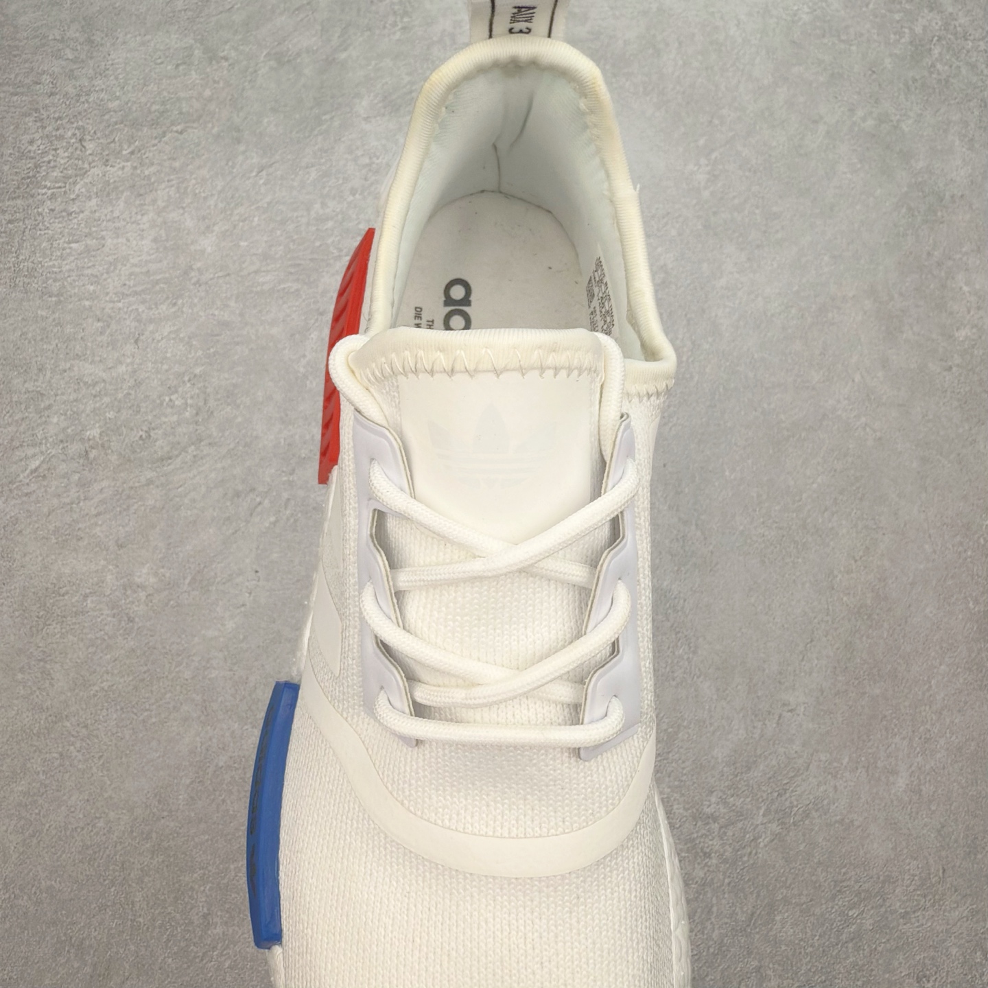 图片[5]-AD Originals NMD_R1 爆米花织物运动日常支撑低帮生活休闲鞋 GZ7925 弹力针鞋织面 原高装弹Boost颗大粒底 缓震能性卓越 体质盈轻且冲抗击 整鞋双子的透气和性舒适完度美！尺码：36 36.5 37.5 38 38.5 39 40 40.5 41 42 42.5 43 44 44.5 45-选品中心