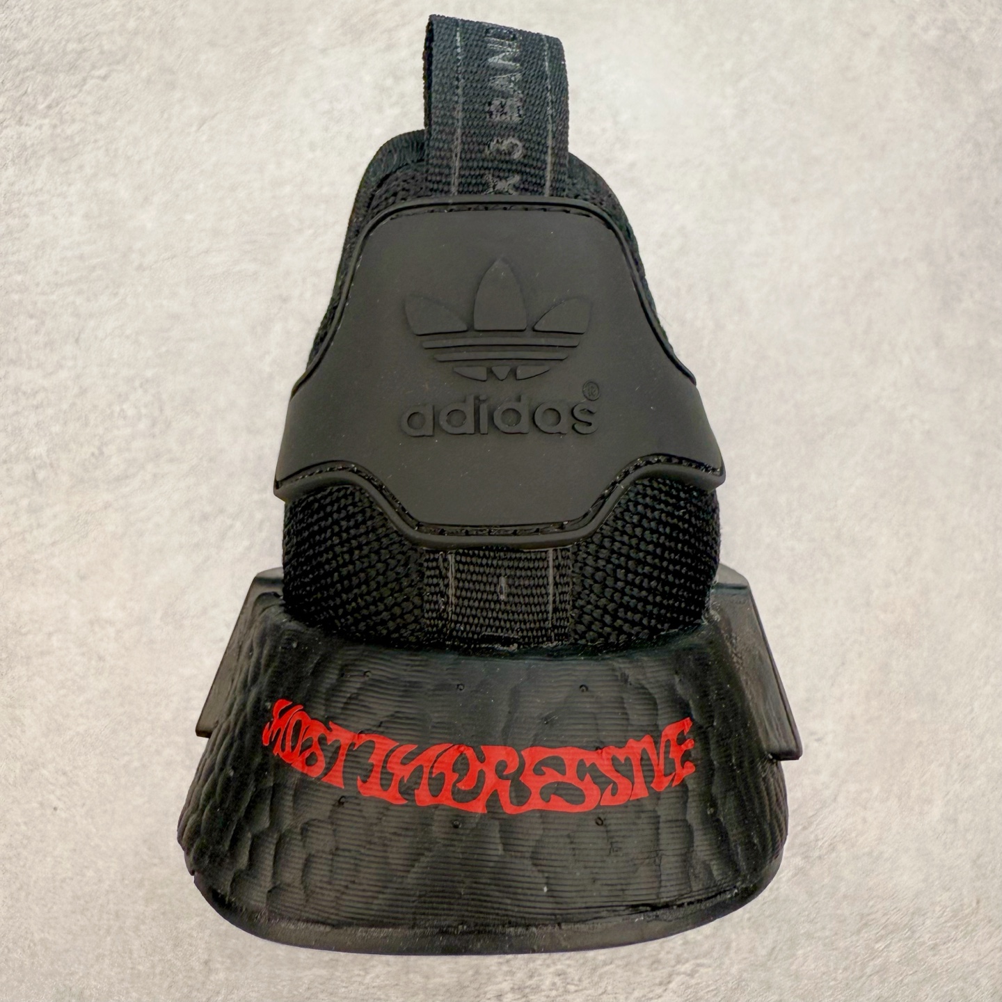 图片[8]-AD Originals NMD_R1 爆米花织物运动日常支撑低帮生活休闲鞋 IE6000 弹力针鞋织面 原高装弹Boost颗大粒底 缓震能性卓越 体质盈轻且冲抗击 整鞋双子的透气和性舒适完度美！尺码：36 36.5 37.5 38 38.5 39 40 40.5 41 42 42.5 43 44 44.5 45-选品中心