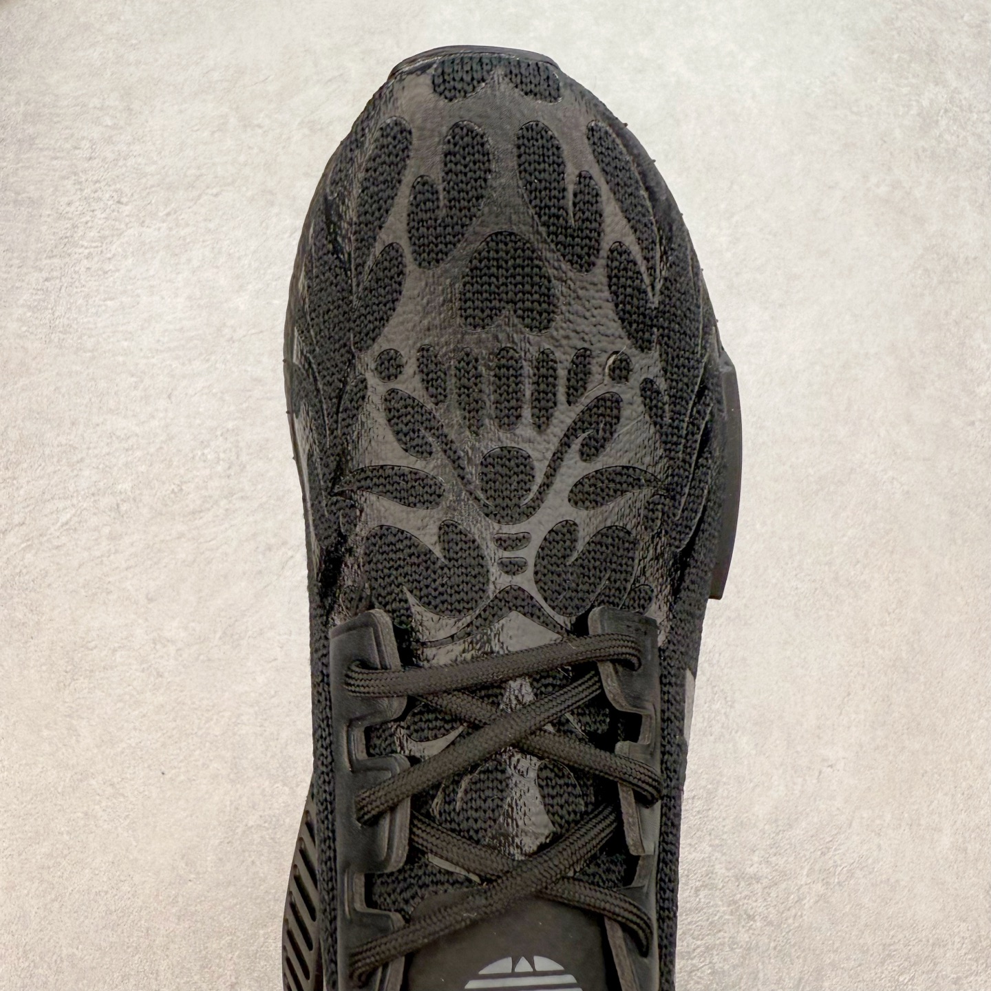 图片[4]-AD Originals NMD_R1 爆米花织物运动日常支撑低帮生活休闲鞋 IE6000 弹力针鞋织面 原高装弹Boost颗大粒底 缓震能性卓越 体质盈轻且冲抗击 整鞋双子的透气和性舒适完度美！尺码：36 36.5 37.5 38 38.5 39 40 40.5 41 42 42.5 43 44 44.5 45-选品中心