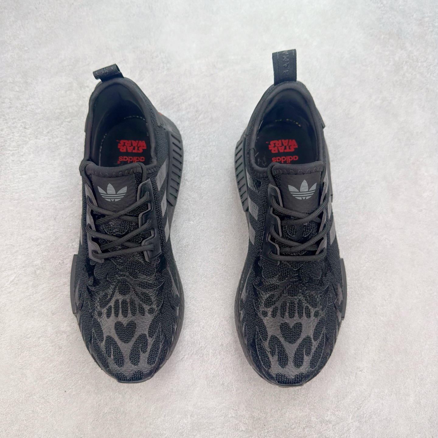 图片[2]-AD Originals NMD_R1 爆米花织物运动日常支撑低帮生活休闲鞋 IE6000 弹力针鞋织面 原高装弹Boost颗大粒底 缓震能性卓越 体质盈轻且冲抗击 整鞋双子的透气和性舒适完度美！尺码：36 36.5 37.5 38 38.5 39 40 40.5 41 42 42.5 43 44 44.5 45-选品中心