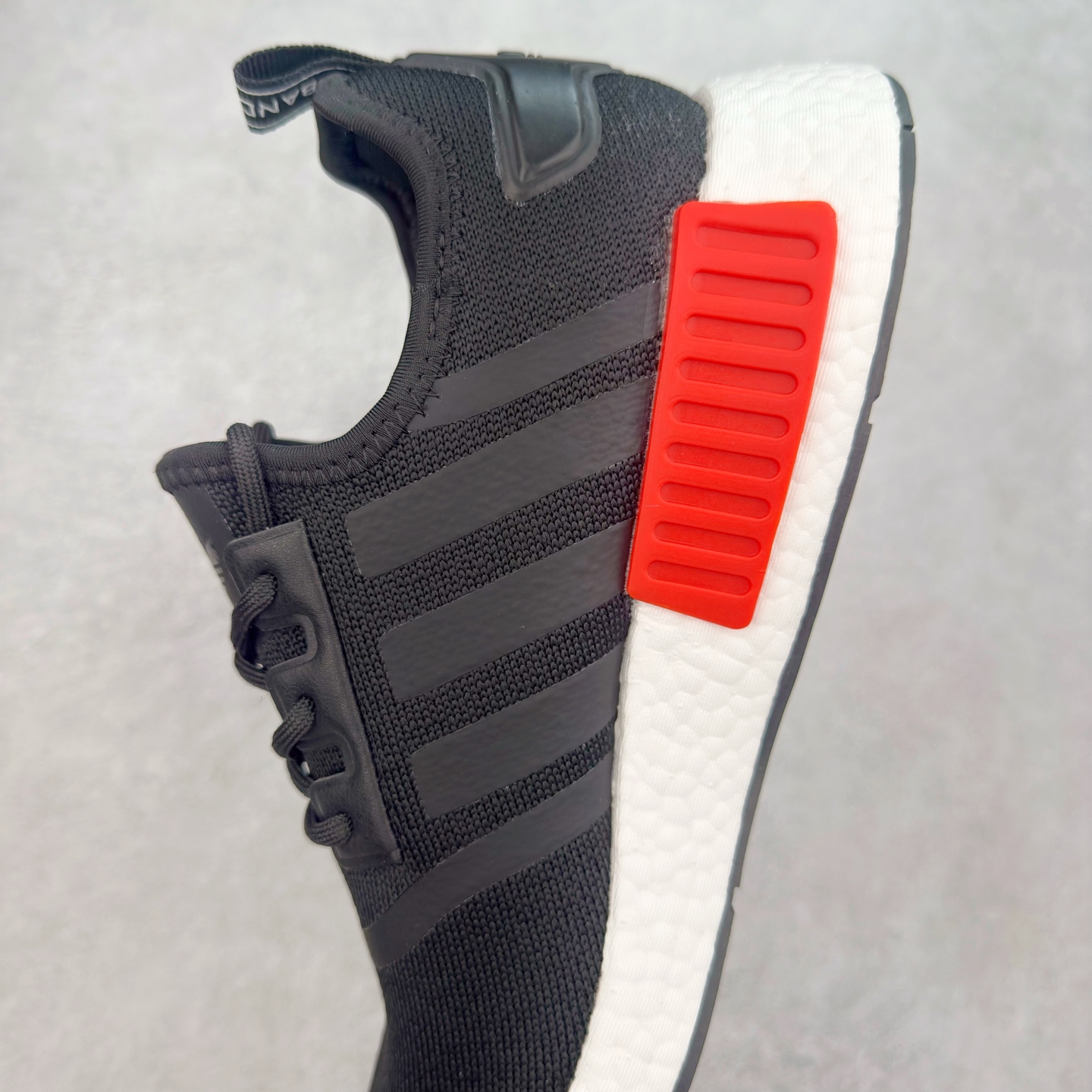 图片[7]-AD Originals NMD_R1 爆米花织物运动日常支撑低帮生活休闲鞋 GZ7922 弹力针鞋织面 原高装弹Boost颗大粒底 缓震能性卓越 体质盈轻且冲抗击 整鞋双子的透气和性舒适完度美！尺码：36 36.5 37.5 38 38.5 39 40 40.5 41 42 42.5 43 44 44.5 45-选品中心