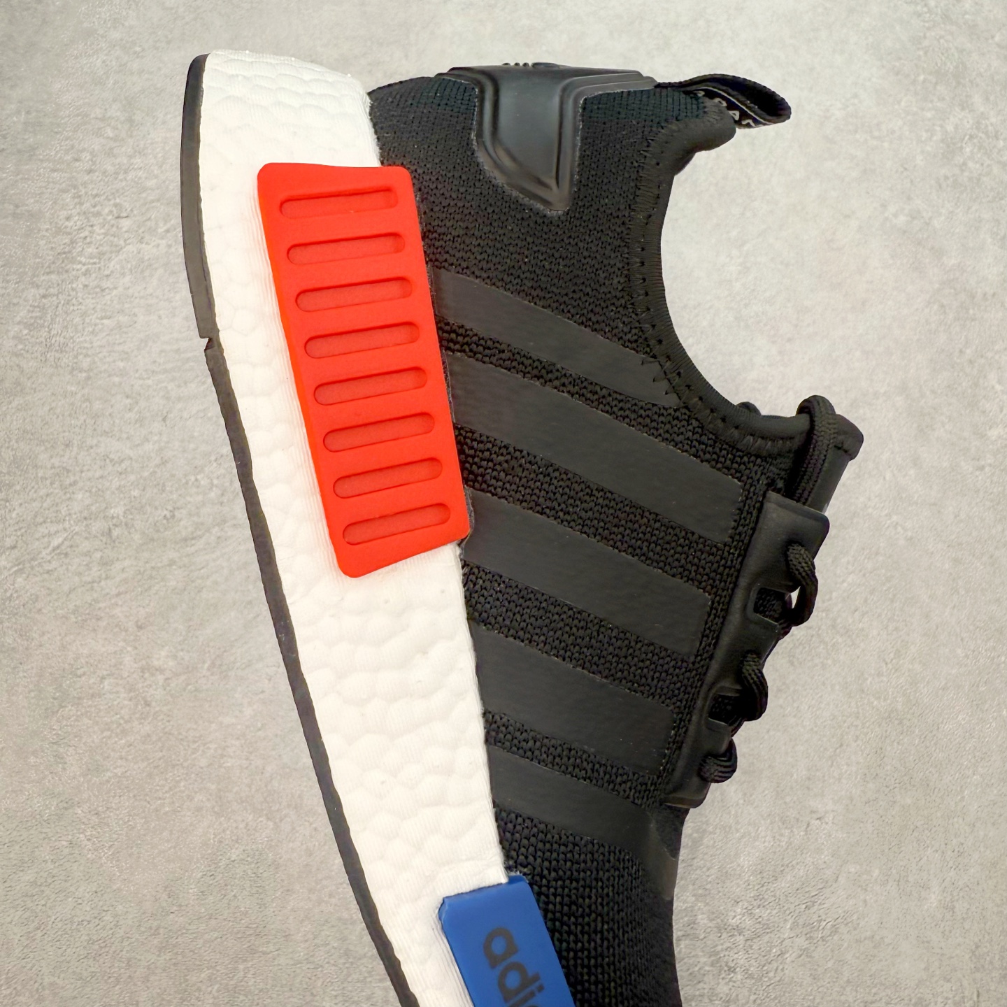 图片[6]-AD Originals NMD_R1 爆米花织物运动日常支撑低帮生活休闲鞋 GZ7922 弹力针鞋织面 原高装弹Boost颗大粒底 缓震能性卓越 体质盈轻且冲抗击 整鞋双子的透气和性舒适完度美！尺码：36 36.5 37.5 38 38.5 39 40 40.5 41 42 42.5 43 44 44.5 45-选品中心