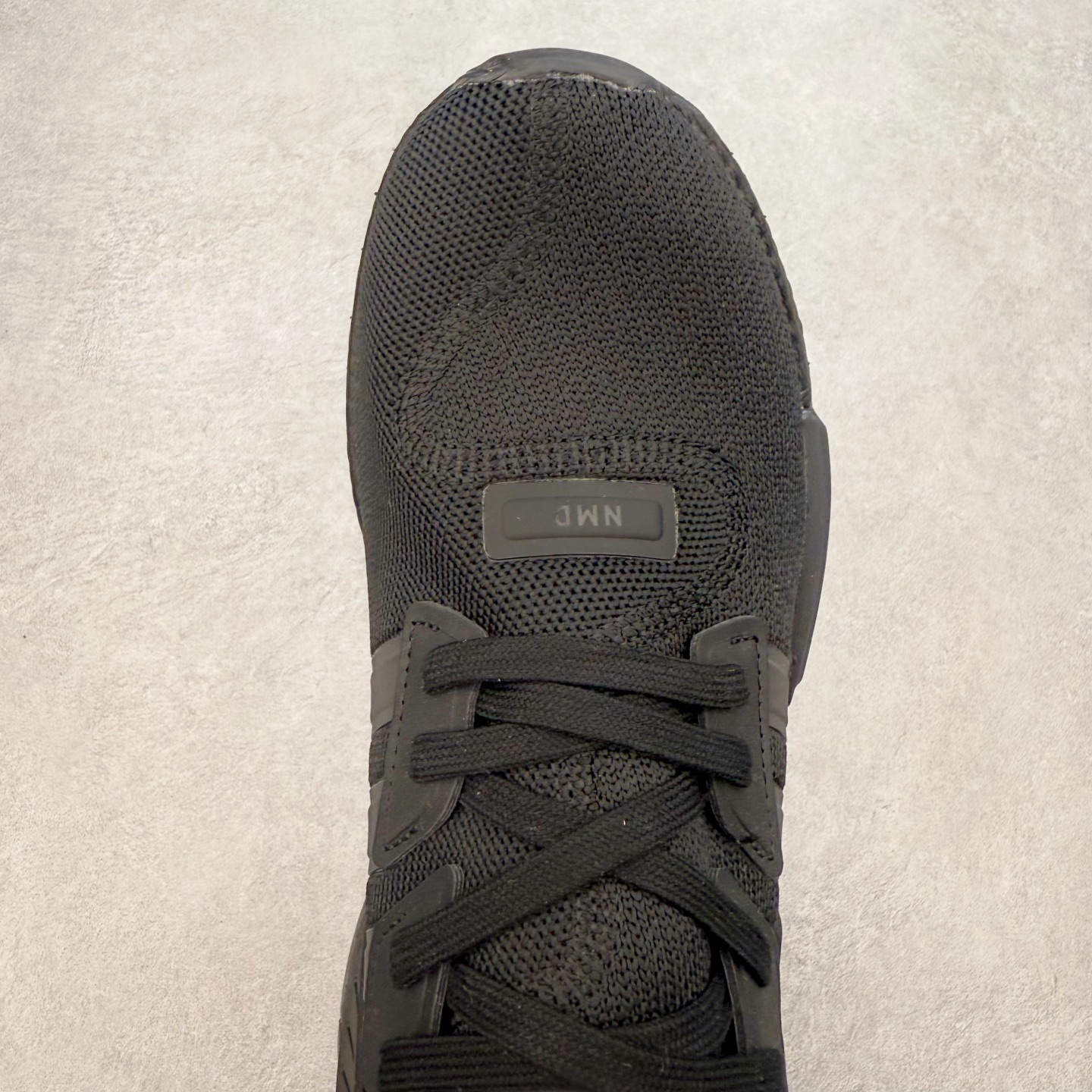 图片[4]-AD Originals NMD_R1 爆米花织物运动日常支撑低帮生活休闲鞋 IE4556 弹力针鞋织面 原高装弹Boost颗大粒底 缓震能性卓越 体质盈轻且冲抗击 整鞋双子的透气和性舒适完度美！尺码：36 36.5 37.5 38 38.5 39 40 40.5 41 42 42.5 43 44 44.5 45-选品中心