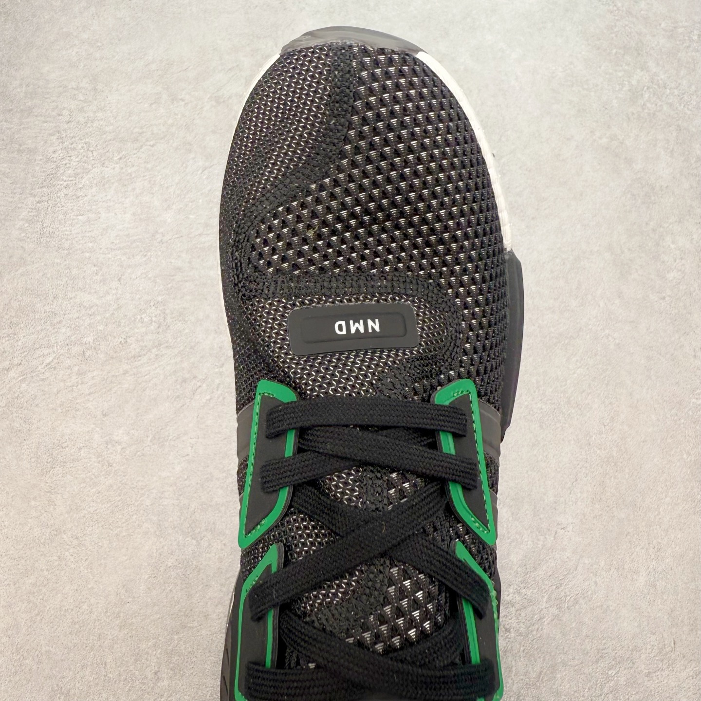 图片[4]-AD Originals NMD_R1 爆米花织物运动日常支撑低帮生活休闲鞋 IE4559 弹力针鞋织面 原高装弹Boost颗大粒底 缓震能性卓越 体质盈轻且冲抗击 整鞋双子的透气和性舒适完度美！尺码：36 36.5 37.5 38 38.5 39 40 40.5 41 42 42.5 43 44 44.5 45-选品中心