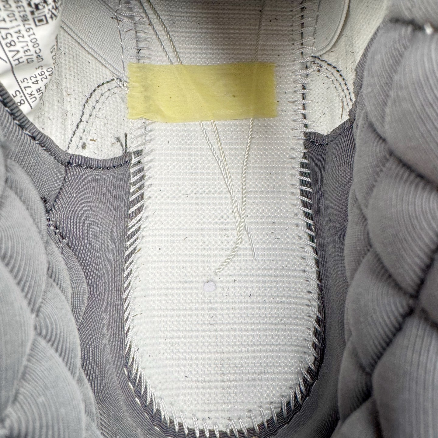 图片[12]-＃Lw纯原 A Ma Maniére x Air Jordan AJ3 Retro AMM联名白蓝 HV8571-100 圈内最强三代系列 匠心打造 开发时长超过半年 目前可过各类鉴定或无法鉴定 裸鞋随便操作 全套原纸板楦头开发 原厂大底磨具加持立体防滑纹理 原装可视Air Sole气垫 原汁原味最完美的三代版型 唯一正确鞋头趴度弧度高度鞋身腰线 原厂TPU彩虹扎染后跟饰片 正确内里反口里网布 皮料菱角分明不变形无多余毛边 广东原厂zp同批次手工大底描漆拉丝 市场唯一原厂鞋扣模具 原厂织唛标 原厂飞人电绣工艺 尾指中部跳三针 独家绑鞋带手法 印刷中底布 四线拉帮 米色美纹纸贴合固定 进口港宝加持 后跟自然饱满 全鞋荧光划线卡点 追求极致完美 每一双都是工艺品 多重QC质检 超越公司货的品控标准 实实在在的免检产品 尺码：36 36.5 37.5 38 38.5 39 40 40.5 41 42 42.5 43 44 44.5 45 45.5 46 47.5 48.5-选品中心