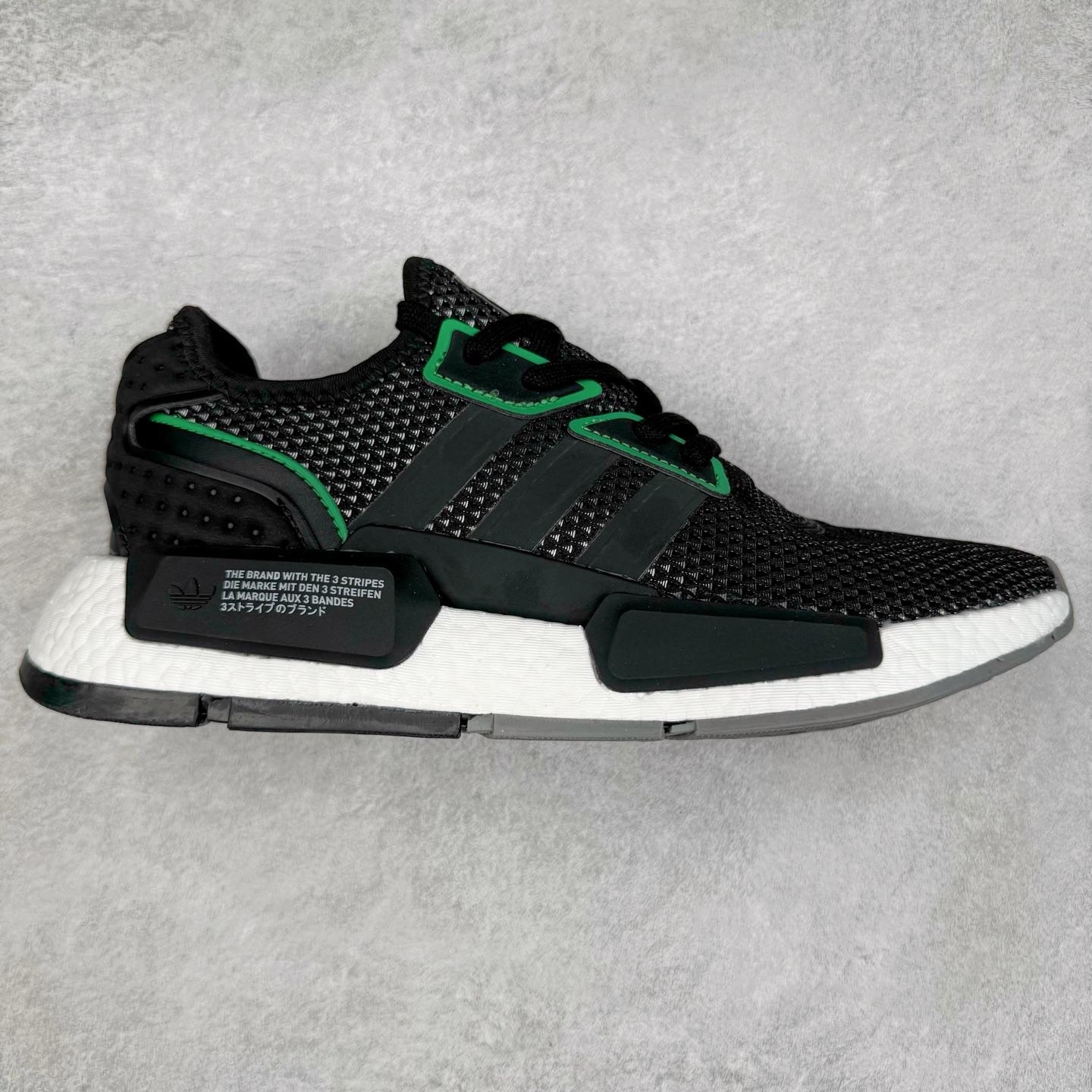 AD Originals NMD_R1 爆米花织物运动日常支撑低帮生活休闲鞋 IE4559 弹力针鞋织面 原高装弹Boost颗大粒底 缓震能性卓越 体质盈轻且冲抗击 整鞋双子的透气和性舒适完度美!尺码:36 36.5 37.5 38 38.5 39 40 40.5 41 42 42.5 43 44 44.5 45-选品中心