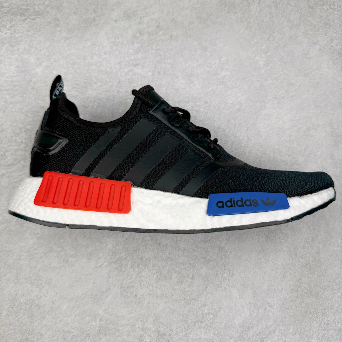AD Originals NMD_R1 爆米花织物运动日常支撑低帮生活休闲鞋 GZ7922 弹力针鞋织面 原高装弹Boost颗大粒底 缓震能性卓越 体质盈轻且冲抗击 整鞋双子的透气和性舒适完度美!尺码:36 36.5 37.5 38 38.5 39 40 40.5 41 42 42.5 43 44 44.5 45-选品中心