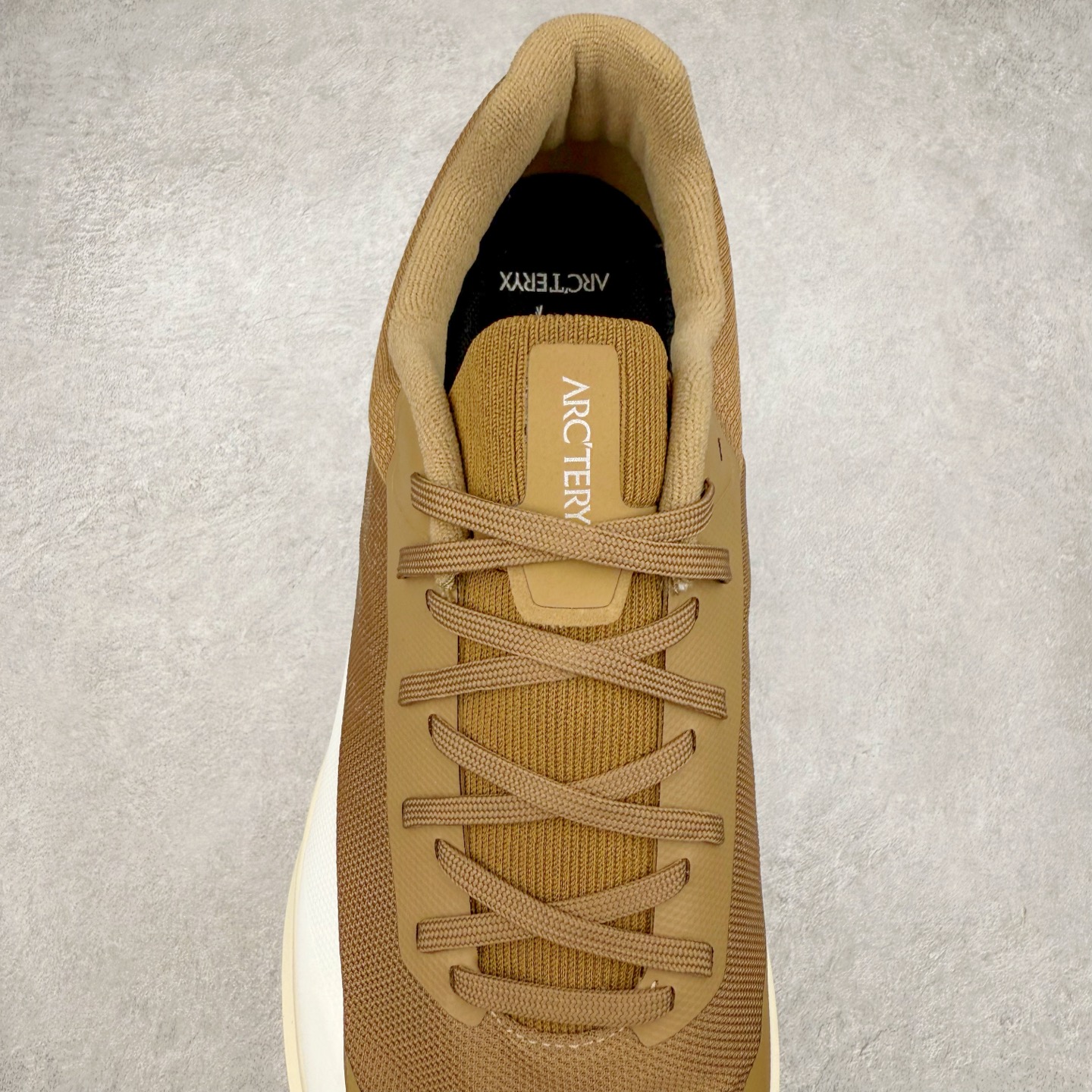 图片[5]-＃HP Arcteryx Norvan LD 4 始祖鸟舒适柔软防滑耐磨低帮越野跑步鞋 Arcteryx中文名始祖鸟 加拿大户外服饰品牌 1989年创立于加拿大温哥华 始祖鸟来自加拿大海岸山脉 植根高山的专业户外品牌 始终秉承对精湛设计和工艺孜孜以求的准则 从1989年创立至今 Arcteryx始终不断在产品设计与做工上不惜工本 以满足始祖鸟的标准 品质、设计以及精简的理念造就了其良好的性能 并能满足严苛环境下的使用需求 尺码：36 37 38 39 40 41 42 43 44-选品中心