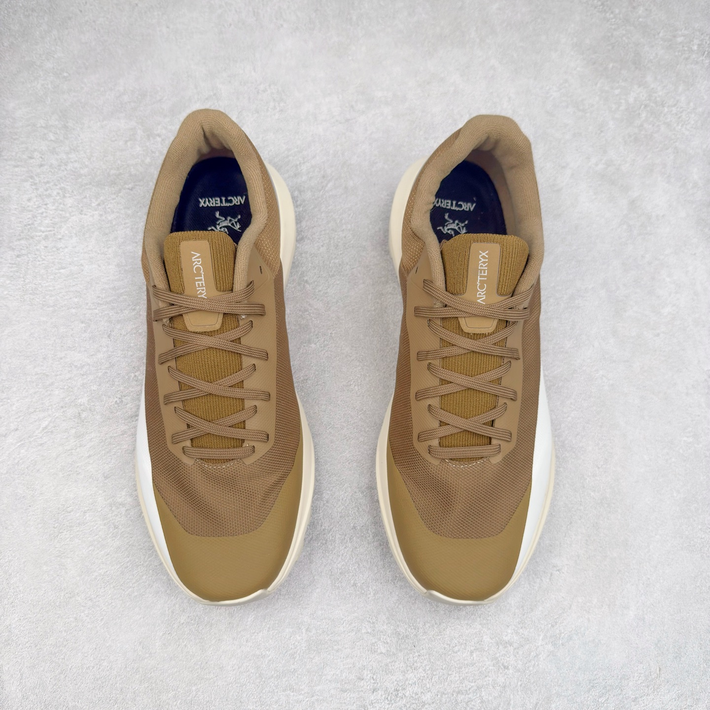 图片[2]-＃HP Arcteryx Norvan LD 4 始祖鸟舒适柔软防滑耐磨低帮越野跑步鞋 Arcteryx中文名始祖鸟 加拿大户外服饰品牌 1989年创立于加拿大温哥华 始祖鸟来自加拿大海岸山脉 植根高山的专业户外品牌 始终秉承对精湛设计和工艺孜孜以求的准则 从1989年创立至今 Arcteryx始终不断在产品设计与做工上不惜工本 以满足始祖鸟的标准 品质、设计以及精简的理念造就了其良好的性能 并能满足严苛环境下的使用需求 尺码：36 37 38 39 40 41 42 43 44-选品中心