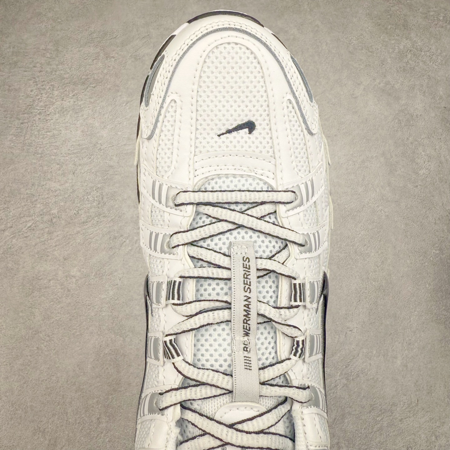 图片[4]-＃A1 NK P-6000 系列低帮复古老爹风休闲运动舒适慢跑鞋 CD6404-107 购入原鞋原装纸板楦头开发 独家私模四层组合大底 市场唯一正确版本 良心定价 新配色陆续出货 进口三文治网面 融合 Pegasus 过往运动鞋设计 助力 21 世纪早期跑步运动跃升时尚新高度 采用透气网眼布、运动风格线条和耐穿覆面 兼具吸睛外观和舒适感受 中底泡绵以田径赛道为灵感 打造厚实设计 缔造出众缓震性能 尺码：36 36.5 37.5 38 38.5 39 40 40.5 41 42 42.5 43 44 44.5 45 46-选品中心