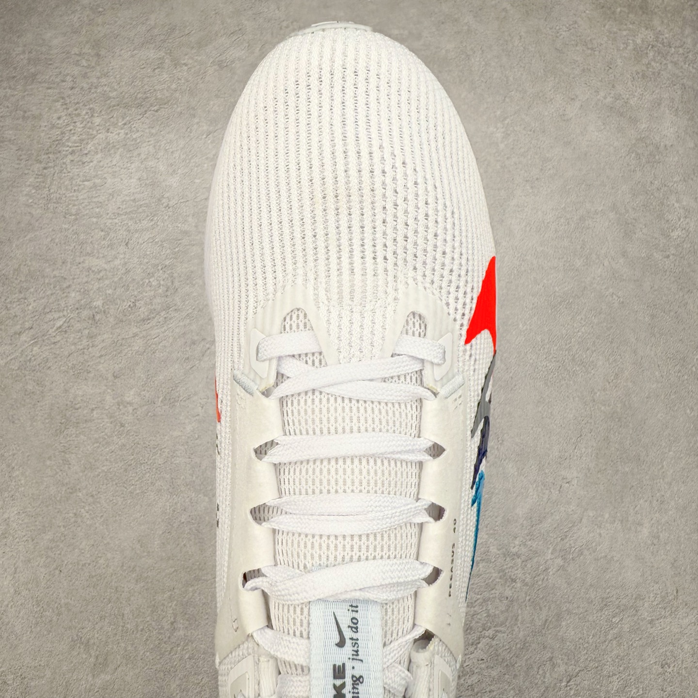 图片[4]-＃TG纯原 NK Zoom Pegasus 飞马40代马拉松系列网面透气缓震疾速跑鞋 独家渠道 市面未流通批次 奥莱直播间499 599一样的东西 碾压市面现存所有版本 公司一样的东西 超值回馈 帮你省钱 拥有 Zoom Air 一如既往的稳定感和流畅感 鞋面采用工程网眼设计 为特定高热区域营造出色透气性 进一步增加鞋面的穿孔数量 让足部能够快速散热 中足搭配 Flywire 飞线 在高速运动时营造舒适稳定的贴合感 内置Zoon气垫加持 动力十足 尺码：36 36.5 37.5 38 38.5 39 40 40.5 41 42 42.5 43 44 44.5 45-选品中心