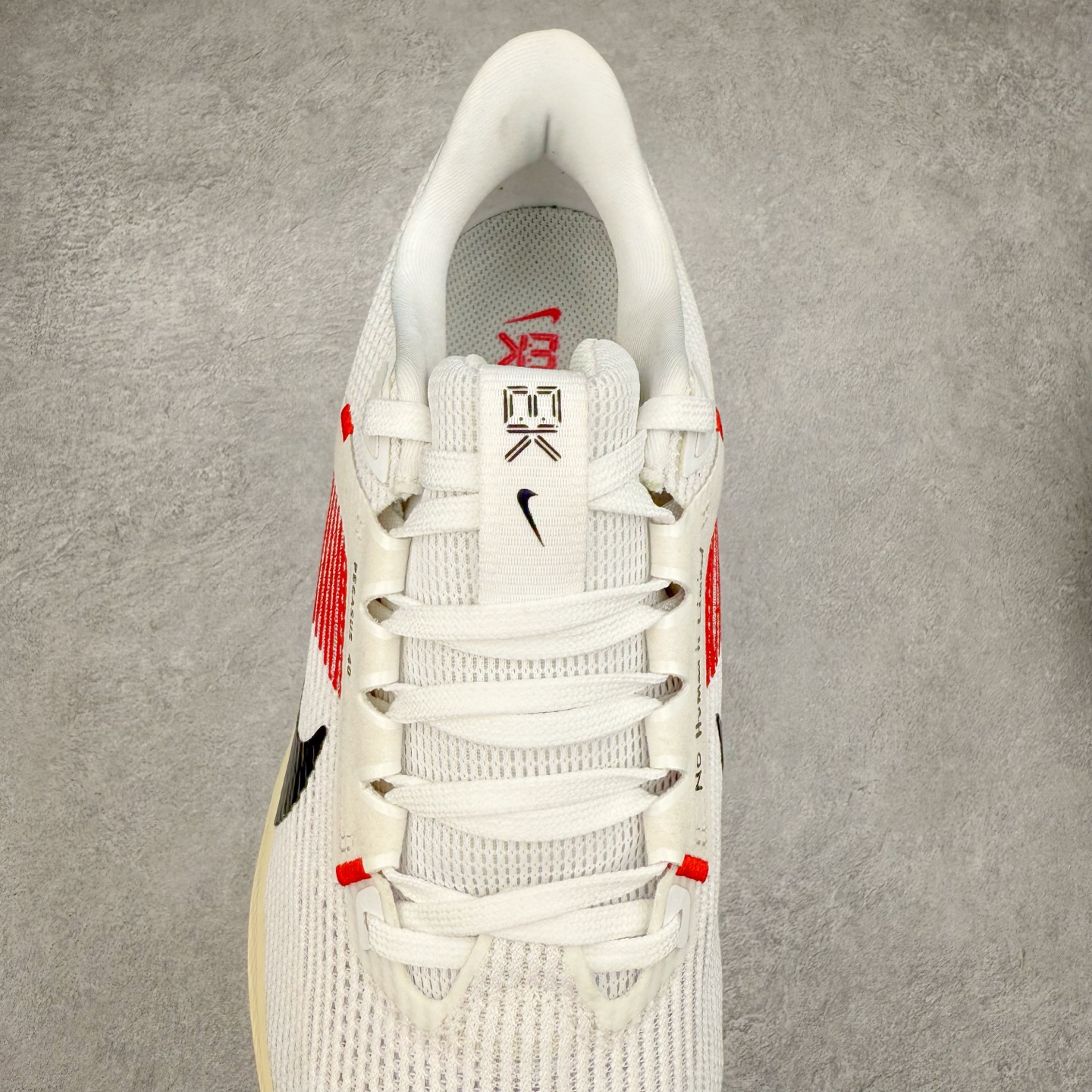 图片[5]-＃TG纯原 NK Zoom Pegasus 飞马40代马拉松系列网面透气缓震疾速跑鞋 独家渠道 市面未流通批次 奥莱直播间499 599一样的东西 碾压市面现存所有版本 公司一样的东西 超值回馈 帮你省钱 拥有 Zoom Air 一如既往的稳定感和流畅感 鞋面采用工程网眼设计 为特定高热区域营造出色透气性 进一步增加鞋面的穿孔数量 让足部能够快速散热 中足搭配 Flywire 飞线 在高速运动时营造舒适稳定的贴合感 内置Zoon气垫加持 动力十足 尺码：36 36.5 37.5 38 38.5 39 40 40.5 41 42 42.5 43 44 44.5 45-选品中心