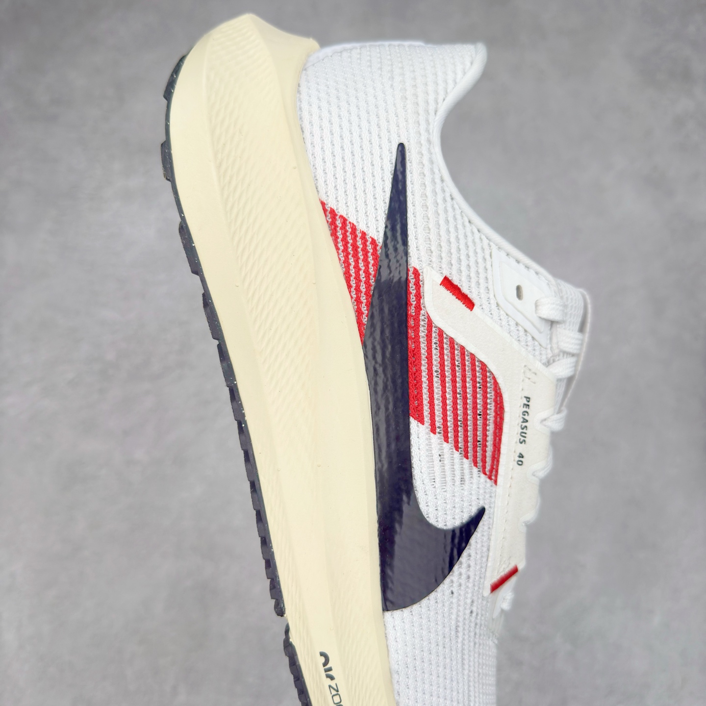 图片[6]-＃TG纯原 NK Zoom Pegasus 飞马40代马拉松系列网面透气缓震疾速跑鞋 独家渠道 市面未流通批次 奥莱直播间499 599一样的东西 碾压市面现存所有版本 公司一样的东西 超值回馈 帮你省钱 拥有 Zoom Air 一如既往的稳定感和流畅感 鞋面采用工程网眼设计 为特定高热区域营造出色透气性 进一步增加鞋面的穿孔数量 让足部能够快速散热 中足搭配 Flywire 飞线 在高速运动时营造舒适稳定的贴合感 内置Zoon气垫加持 动力十足 尺码：36 36.5 37.5 38 38.5 39 40 40.5 41 42 42.5 43 44 44.5 45-选品中心