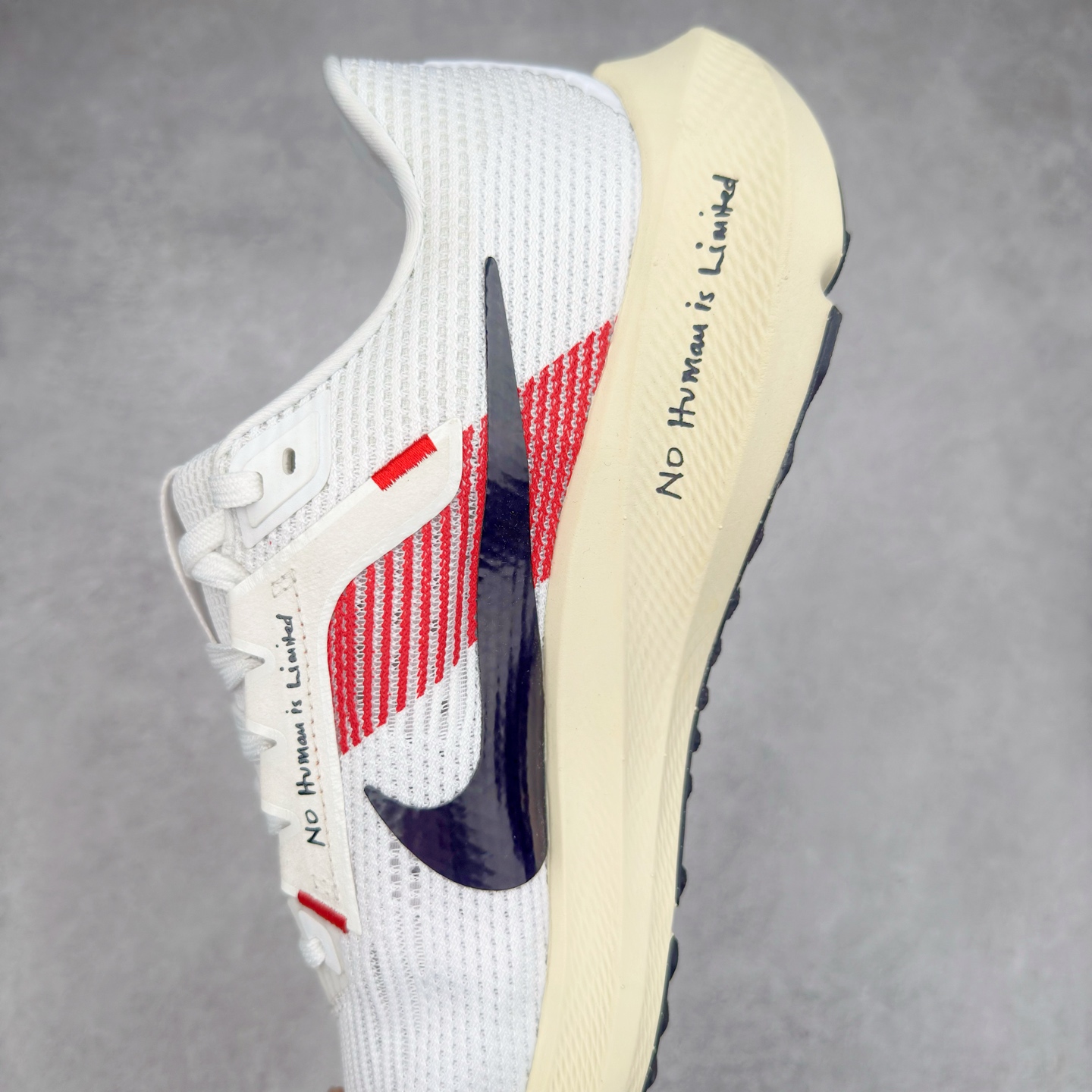 图片[7]-＃TG纯原 NK Zoom Pegasus 飞马40代马拉松系列网面透气缓震疾速跑鞋 独家渠道 市面未流通批次 奥莱直播间499 599一样的东西 碾压市面现存所有版本 公司一样的东西 超值回馈 帮你省钱 拥有 Zoom Air 一如既往的稳定感和流畅感 鞋面采用工程网眼设计 为特定高热区域营造出色透气性 进一步增加鞋面的穿孔数量 让足部能够快速散热 中足搭配 Flywire 飞线 在高速运动时营造舒适稳定的贴合感 内置Zoon气垫加持 动力十足 尺码：36 36.5 37.5 38 38.5 39 40 40.5 41 42 42.5 43 44 44.5 45-选品中心