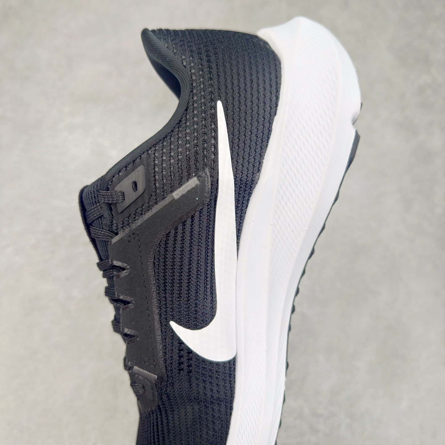 图片[7]-＃TG纯原 NK Zoom Pegasus 飞马40代马拉松系列网面透气缓震疾速跑鞋 独家渠道 市面未流通批次 奥莱直播间499 599一样的东西 碾压市面现存所有版本 公司一样的东西 超值回馈 帮你省钱 拥有 Zoom Air 一如既往的稳定感和流畅感 鞋面采用工程网眼设计 为特定高热区域营造出色透气性 进一步增加鞋面的穿孔数量 让足部能够快速散热 中足搭配 Flywire 飞线 在高速运动时营造舒适稳定的贴合感 内置Zoon气垫加持 动力十足 尺码：36 36.5 37.5 38 38.5 39 40 40.5 41 42 42.5 43 44 44.5 45-选品中心