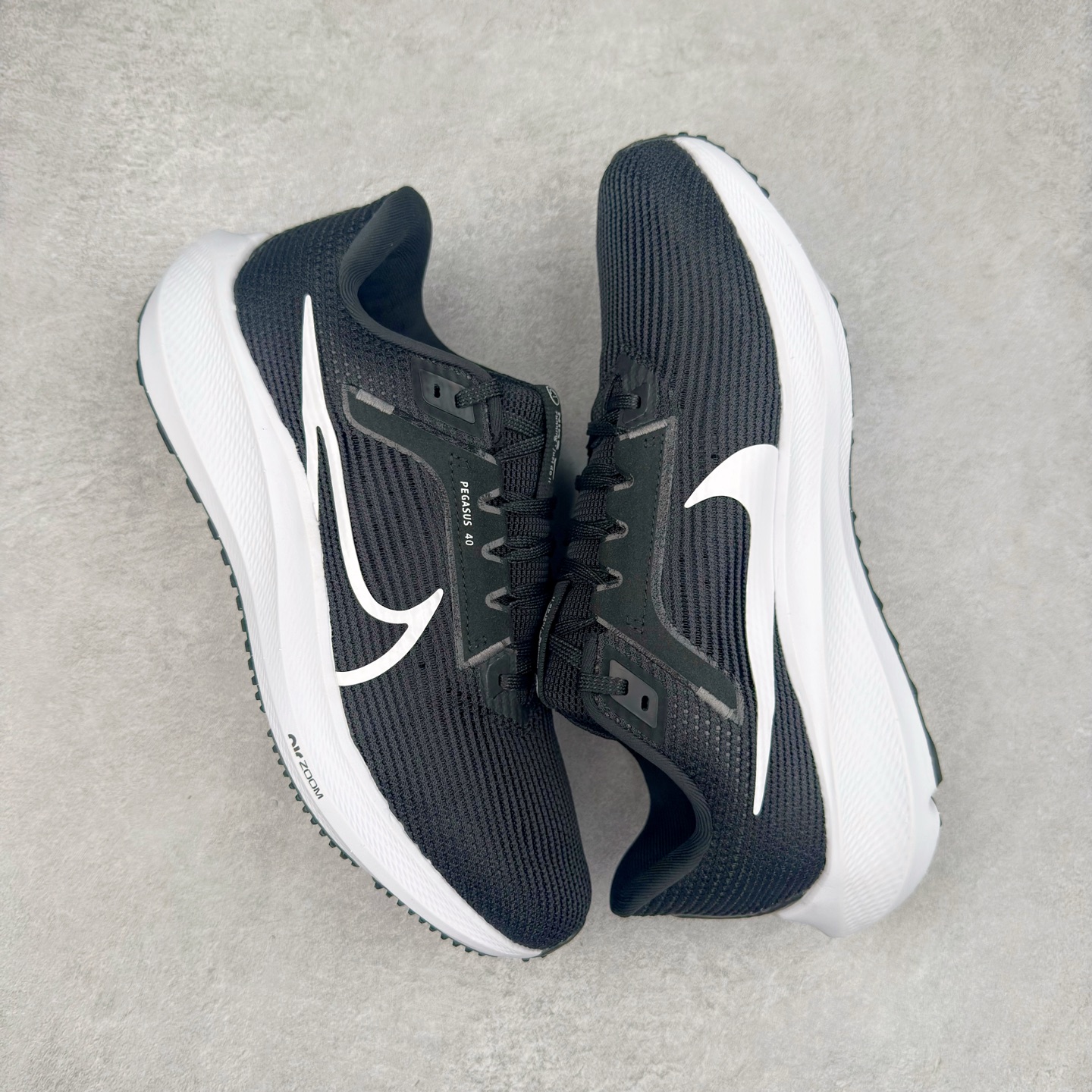 图片[3]-＃TG纯原 NK Zoom Pegasus 飞马40代马拉松系列网面透气缓震疾速跑鞋 独家渠道 市面未流通批次 奥莱直播间499 599一样的东西 碾压市面现存所有版本 公司一样的东西 超值回馈 帮你省钱 拥有 Zoom Air 一如既往的稳定感和流畅感 鞋面采用工程网眼设计 为特定高热区域营造出色透气性 进一步增加鞋面的穿孔数量 让足部能够快速散热 中足搭配 Flywire 飞线 在高速运动时营造舒适稳定的贴合感 内置Zoon气垫加持 动力十足 尺码：36 36.5 37.5 38 38.5 39 40 40.5 41 42 42.5 43 44 44.5 45-选品中心