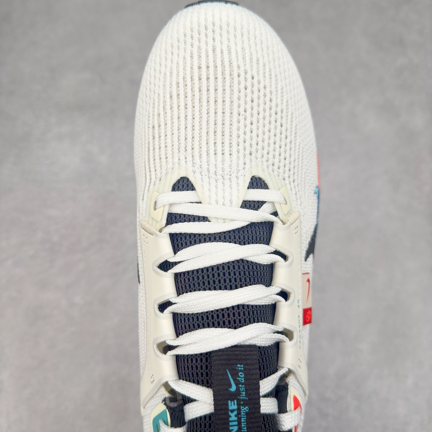 图片[4]-＃TG纯原 NK Zoom Pegasus 飞马40代马拉松系列网面透气缓震疾速跑鞋 独家渠道 市面未流通批次 奥莱直播间499 599一样的东西 碾压市面现存所有版本 公司一样的东西 超值回馈 帮你省钱 拥有 Zoom Air 一如既往的稳定感和流畅感 鞋面采用工程网眼设计 为特定高热区域营造出色透气性 进一步增加鞋面的穿孔数量 让足部能够快速散热 中足搭配 Flywire 飞线 在高速运动时营造舒适稳定的贴合感 内置Zoon气垫加持 动力十足 尺码：36 36.5 37.5 38 38.5 39 40 40.5 41 42 42.5 43 44 44.5 45-选品中心