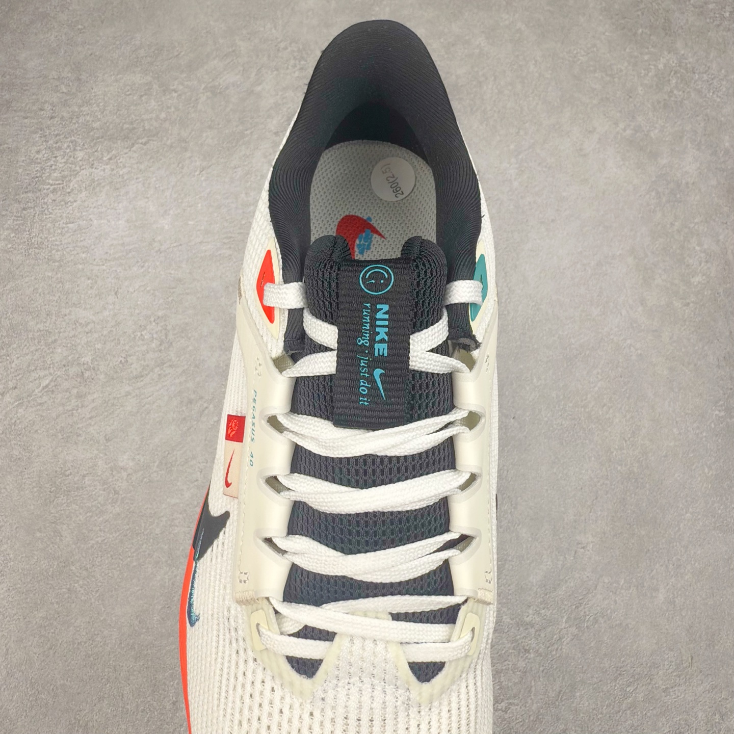 图片[5]-＃TG纯原 NK Zoom Pegasus 飞马40代马拉松系列网面透气缓震疾速跑鞋 独家渠道 市面未流通批次 奥莱直播间499 599一样的东西 碾压市面现存所有版本 公司一样的东西 超值回馈 帮你省钱 拥有 Zoom Air 一如既往的稳定感和流畅感 鞋面采用工程网眼设计 为特定高热区域营造出色透气性 进一步增加鞋面的穿孔数量 让足部能够快速散热 中足搭配 Flywire 飞线 在高速运动时营造舒适稳定的贴合感 内置Zoon气垫加持 动力十足 尺码：36 36.5 37.5 38 38.5 39 40 40.5 41 42 42.5 43 44 44.5 45-选品中心