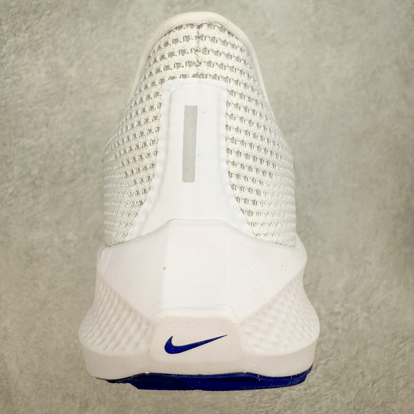 图片[8]-＃TG纯原 NK Zoom Pegasus 飞马40代马拉松系列网面透气缓震疾速跑鞋 独家渠道 市面未流通批次 奥莱直播间499 599一样的东西 碾压市面现存所有版本 公司一样的东西 超值回馈 帮你省钱 拥有 Zoom Air 一如既往的稳定感和流畅感 鞋面采用工程网眼设计 为特定高热区域营造出色透气性 进一步增加鞋面的穿孔数量 让足部能够快速散热 中足搭配 Flywire 飞线 在高速运动时营造舒适稳定的贴合感 内置Zoon气垫加持 动力十足 尺码：36 36.5 37.5 38 38.5 39 40 40.5 41 42 42.5 43 44 44.5 45-选品中心