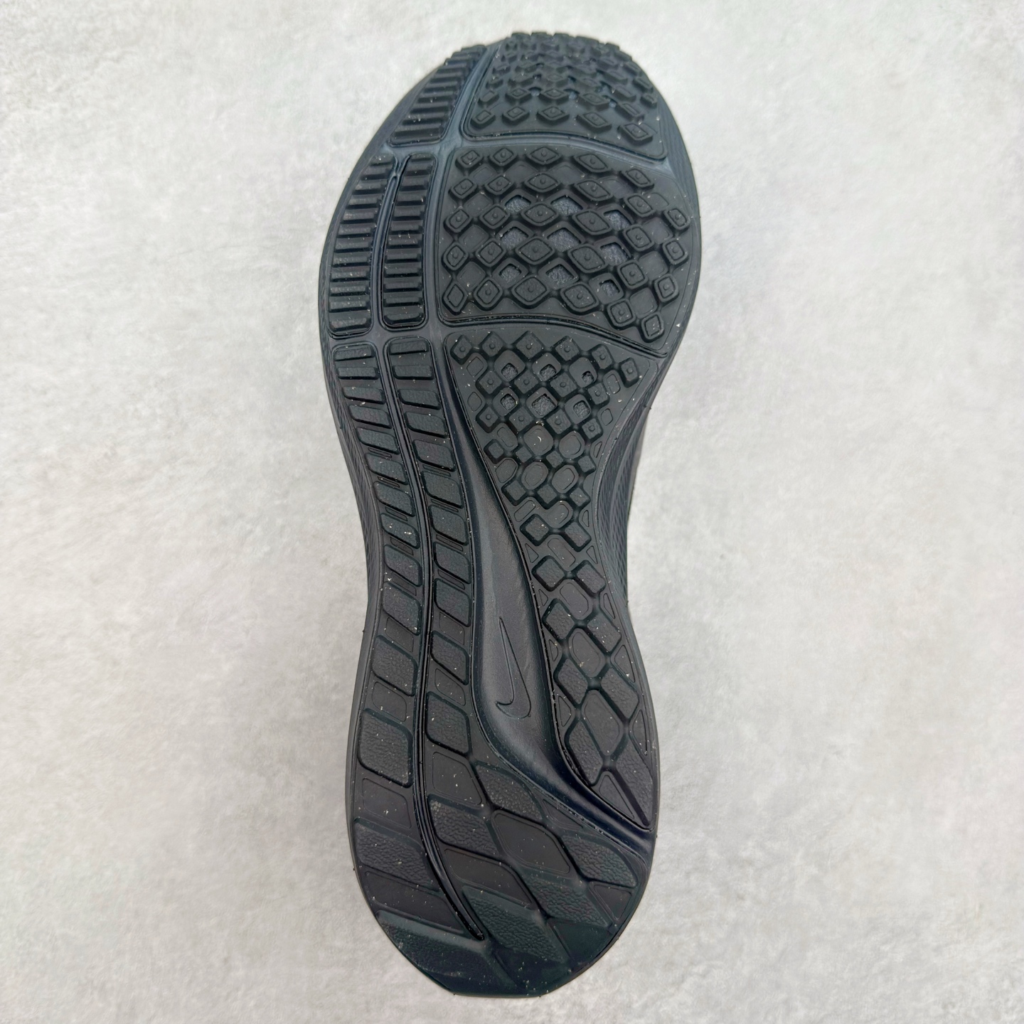 图片[9]-＃TG纯原 NK Zoom Pegasus 飞马40代马拉松系列网面透气缓震疾速跑鞋 独家渠道 市面未流通批次 奥莱直播间499 599一样的东西 碾压市面现存所有版本 公司一样的东西 超值回馈 帮你省钱 拥有 Zoom Air 一如既往的稳定感和流畅感 鞋面采用工程网眼设计 为特定高热区域营造出色透气性 进一步增加鞋面的穿孔数量 让足部能够快速散热 中足搭配 Flywire 飞线 在高速运动时营造舒适稳定的贴合感 内置Zoon气垫加持 动力十足 尺码：36 36.5 37.5 38 38.5 39 40 40.5 41 42 42.5 43 44 44.5 45-选品中心