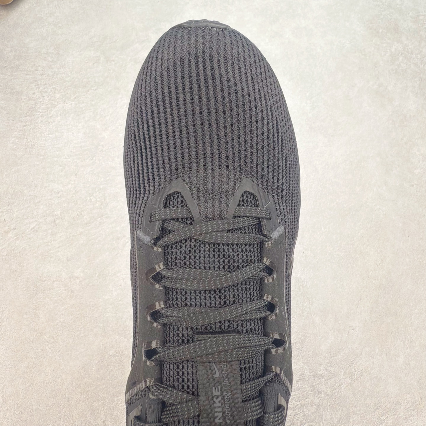 图片[4]-＃TG纯原 NK Zoom Pegasus 飞马40代马拉松系列网面透气缓震疾速跑鞋 独家渠道 市面未流通批次 奥莱直播间499 599一样的东西 碾压市面现存所有版本 公司一样的东西 超值回馈 帮你省钱 拥有 Zoom Air 一如既往的稳定感和流畅感 鞋面采用工程网眼设计 为特定高热区域营造出色透气性 进一步增加鞋面的穿孔数量 让足部能够快速散热 中足搭配 Flywire 飞线 在高速运动时营造舒适稳定的贴合感 内置Zoon气垫加持 动力十足 尺码：36 36.5 37.5 38 38.5 39 40 40.5 41 42 42.5 43 44 44.5 45-选品中心