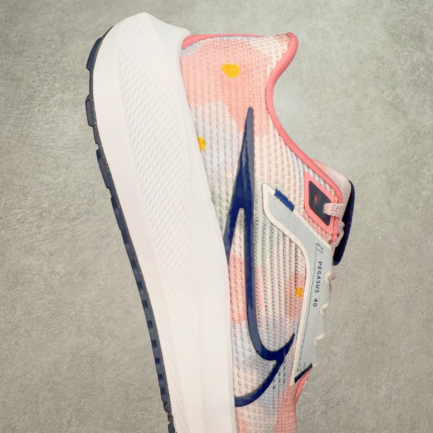 图片[6]-＃TG纯原 NK Zoom Pegasus 飞马40代马拉松系列网面透气缓震疾速跑鞋 独家渠道 市面未流通批次 奥莱直播间499 599一样的东西 碾压市面现存所有版本 公司一样的东西 超值回馈 帮你省钱 拥有 Zoom Air 一如既往的稳定感和流畅感 鞋面采用工程网眼设计 为特定高热区域营造出色透气性 进一步增加鞋面的穿孔数量 让足部能够快速散热 中足搭配 Flywire 飞线 在高速运动时营造舒适稳定的贴合感 内置Zoon气垫加持 动力十足 尺码：36 36.5 37.5 38 38.5 39 40 40.5 41 42 42.5 43 44 44.5 45-选品中心