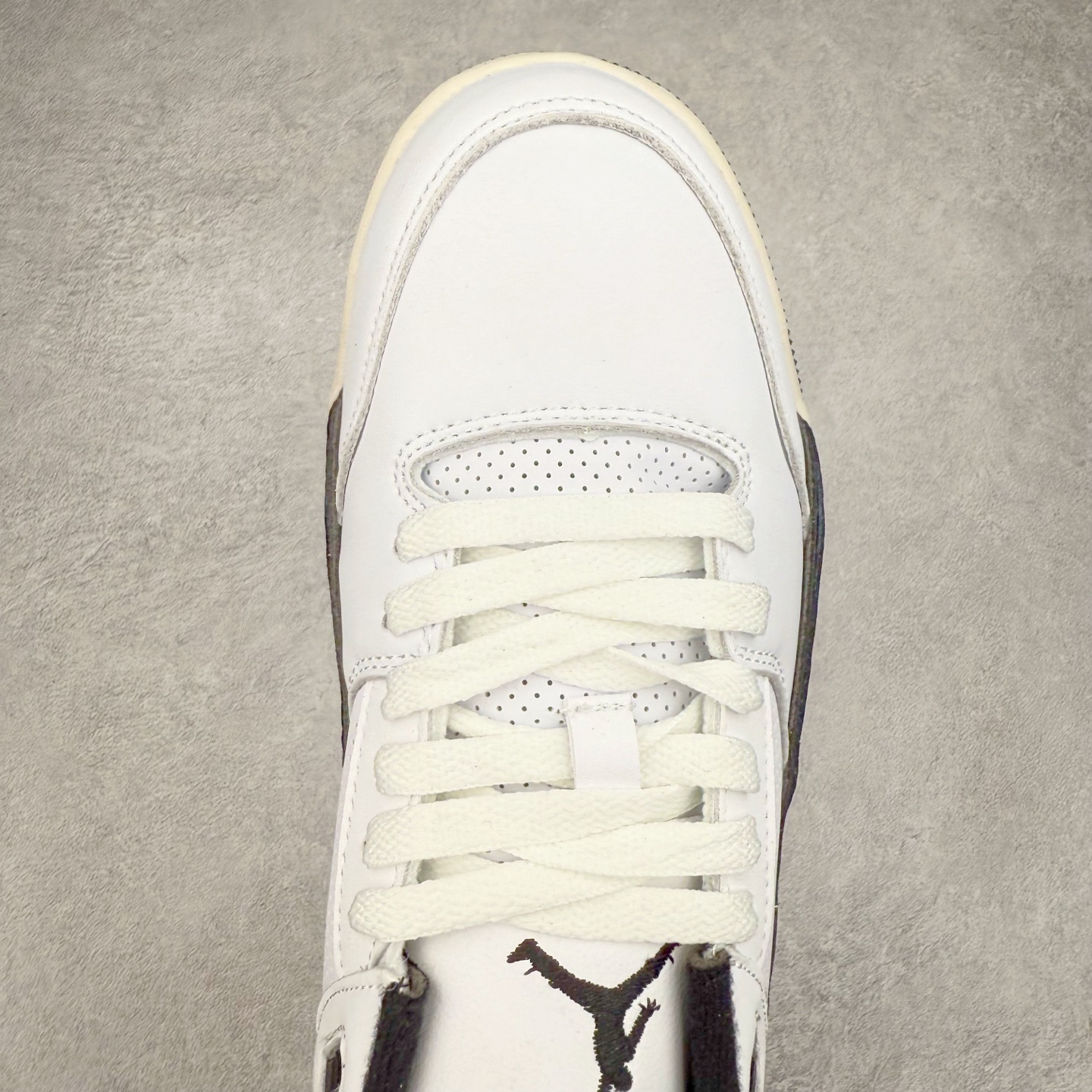 图片[4]-Jordan FLIGHT COURT AJ舒适百搭防滑耐磨低帮复古篮球鞋 HF3255-112 实拍调校N版已经零色差零失真 百分百还原实物色彩所见即所得 不存在货不对板色差等低级问题 选购参考实物拍摄 不混卖不参货 只用心做好货严格选品 承诺混一赔十 尺码：36 36.5 37.5 38 38.5 39 40 40.5 41 42 42.5 43 44 44.5 45-选品中心