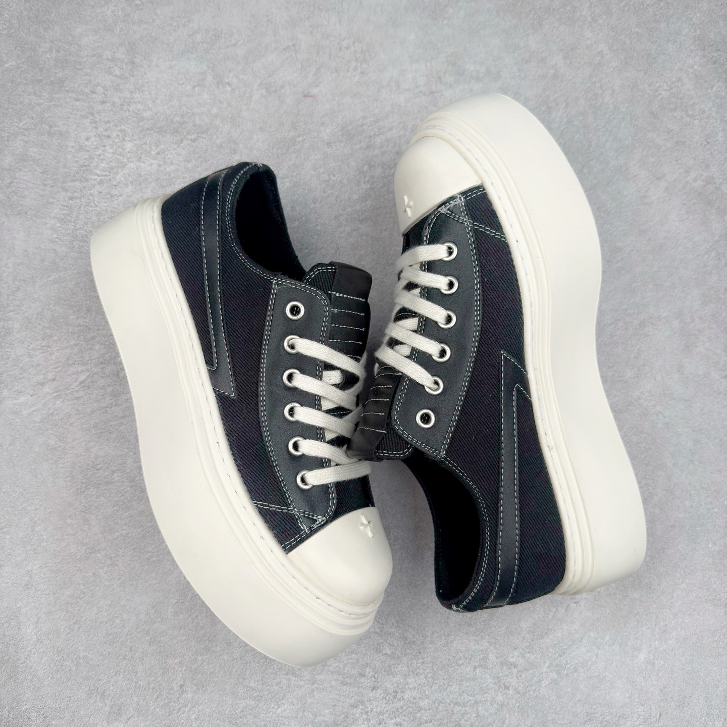 图片[3]-小红书穿搭爆款 国潮当红设计师品牌SMFK Garden Vintage Skate Low 花园系列低帮复古厚底十字花帆布休闲松糕做旧小脏板鞋 广东原产 采用棉质粗斜纹帆布洗旧磨损效果鞋面材质 外置轻量TR橡胶5.0cm厘米松糕大底 Z 尺码：35 36 37 38 39 40-选品中心