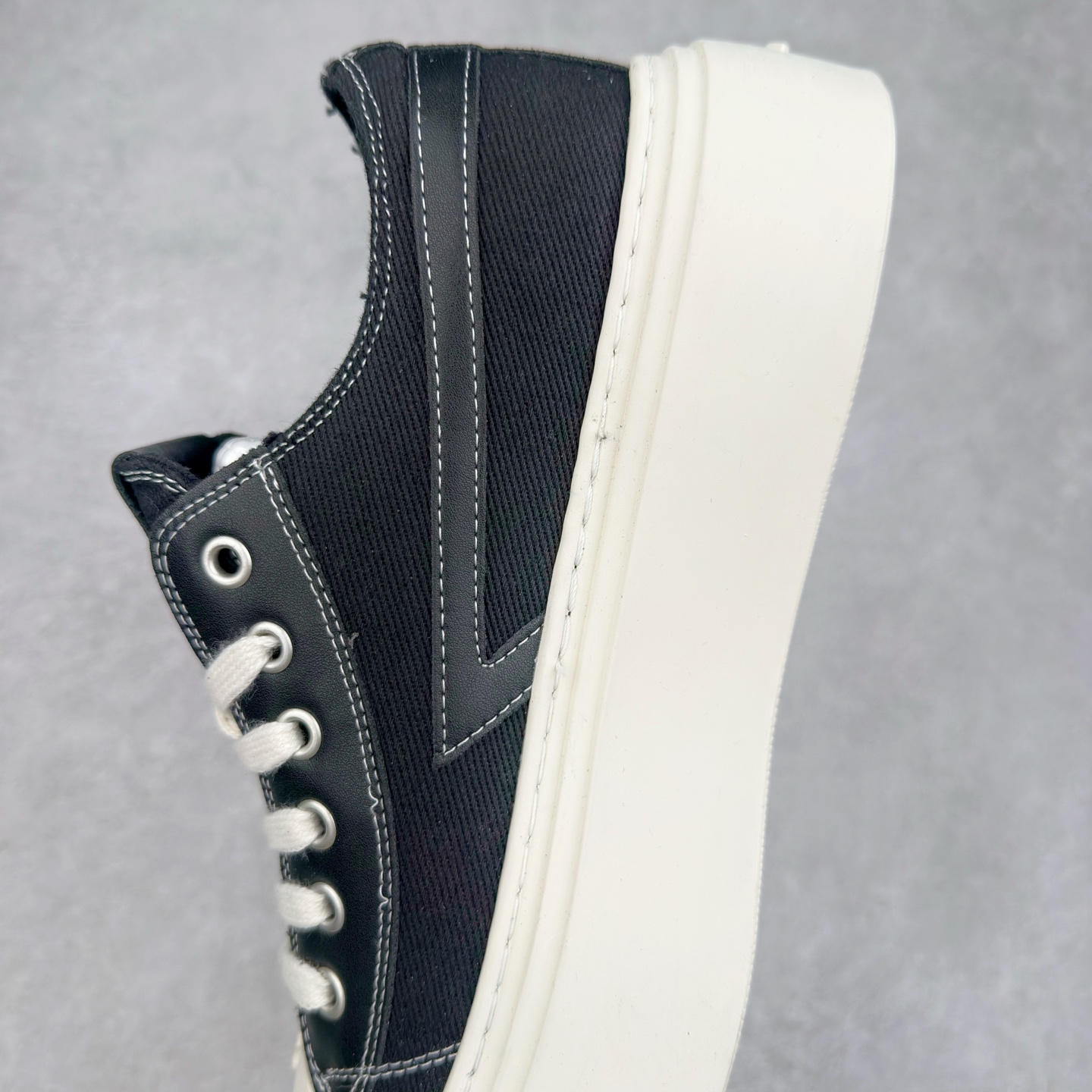 图片[7]-小红书穿搭爆款 国潮当红设计师品牌SMFK Garden Vintage Skate Low 花园系列低帮复古厚底十字花帆布休闲松糕做旧小脏板鞋 广东原产 采用棉质粗斜纹帆布洗旧磨损效果鞋面材质 外置轻量TR橡胶5.0cm厘米松糕大底 Z 尺码：35 36 37 38 39 40-选品中心