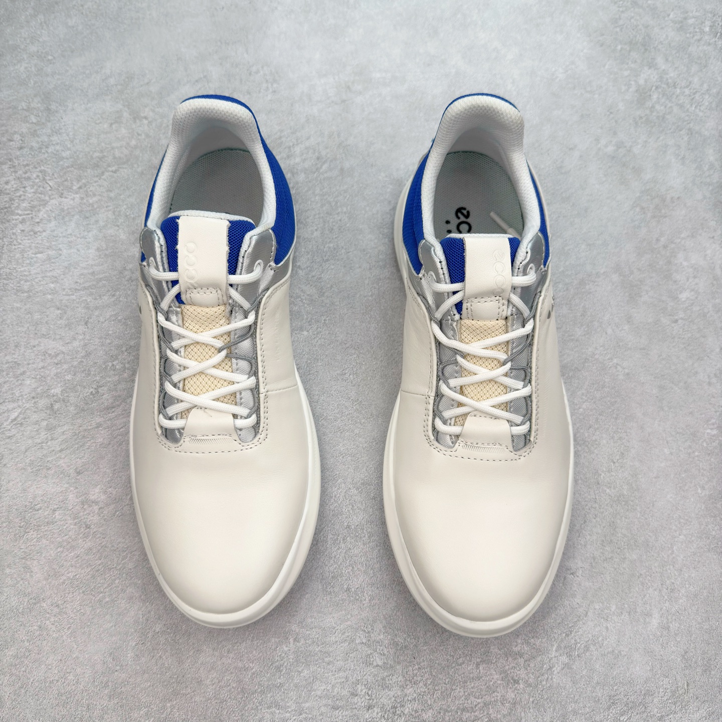 图片[2]-Ecco爱步男鞋新款运动鞋 跑鞋厚底增高老爹鞋 驱动系列全新款式 拼色拼接鞋面 时尚有型 牛皮与纺织品拼接 脚感舒适 出街有型 贴心套脚系带设计 舒适包裹双足 柔软细腻，亲肤透气 以摩托车粗犷胎纹为灵感 PU大底提供牵引性和支撑性 耐磨防滑提升稳定性 轻盈鞋底 舒适耐穿 户外出行 肆意洒脱 尺码：38 39 40 41 42 43 44（皮鞋码）-选品中心