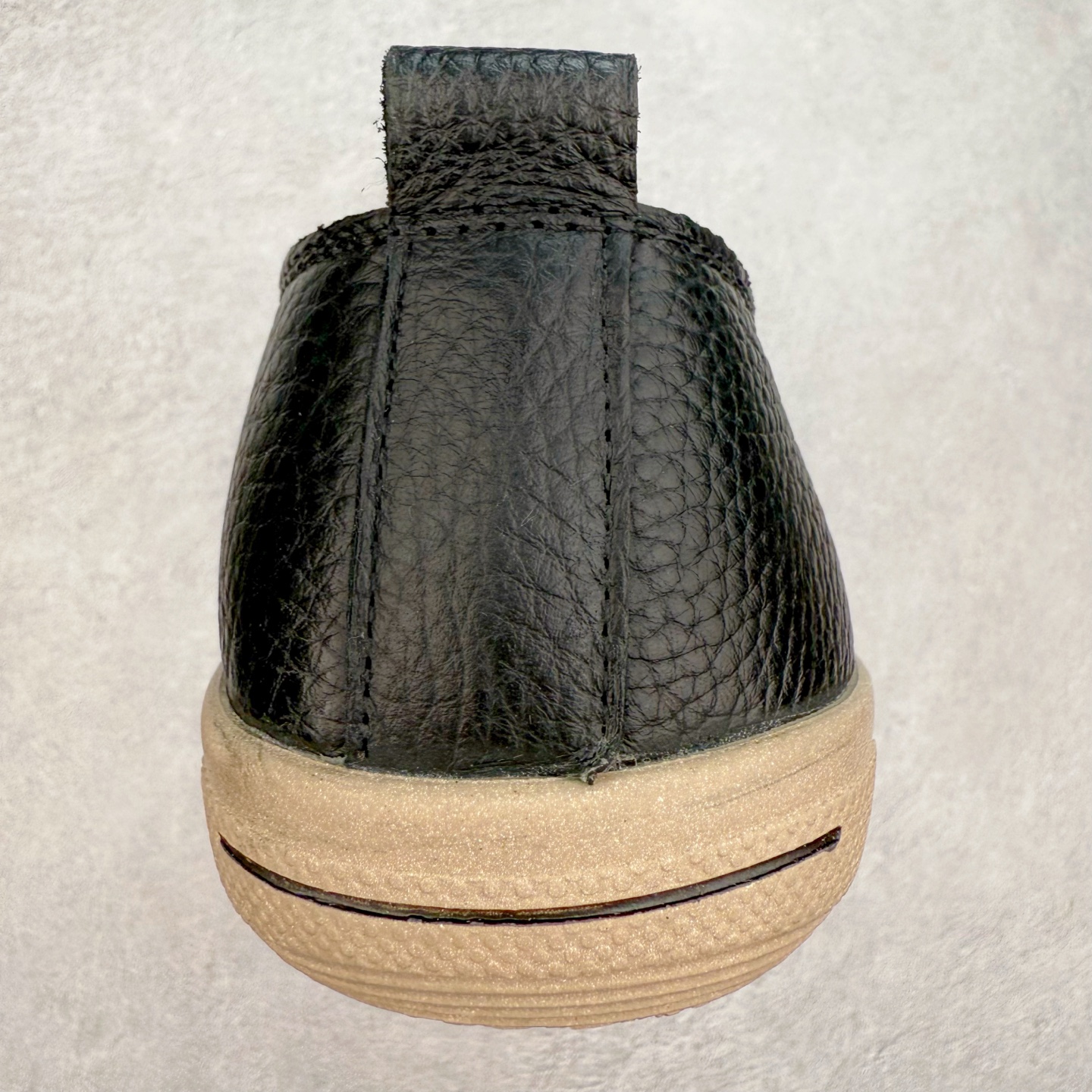 图片[8]-Ecco爱步男鞋新款运动鞋 跑鞋厚底增高老爹鞋 驱动系列全新款式 拼色拼接鞋面 时尚有型 牛皮与纺织品拼接 脚感舒适 出街有型 贴心套脚系带设计 舒适包裹双足 柔软细腻，亲肤透气 以摩托车粗犷胎纹为灵感 PU大底提供牵引性和支撑性 耐磨防滑提升稳定性 轻盈鞋底 舒适耐穿 户外出行 肆意洒脱 尺码：38 39 40 41 42 43 44（皮鞋码）-选品中心