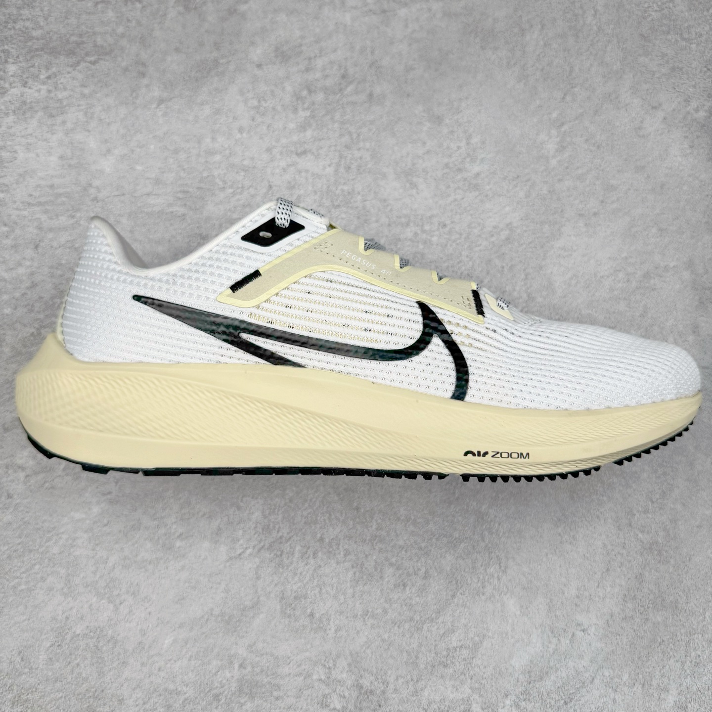 图片[3]-＃TG纯原 NK Zoom Pegasus 飞马40代马拉松系列网面透气缓震疾速跑鞋 独家渠道 市面未流通批次 奥莱直播间499 599一样的东西 碾压市面现存所有版本 公司一样的东西 超值回馈 帮你省钱 拥有 Zoom Air 一如既往的稳定感和流畅感 鞋面采用工程网眼设计 为特定高热区域营造出色透气性 进一步增加鞋面的穿孔数量 让足部能够快速散热 中足搭配 Flywire 飞线 在高速运动时营造舒适稳定的贴合感 内置Zoon气垫加持 动力十足 尺码：36 36.5 37.5 38 38.5 39 40 40.5 41 42 42.5 43 44 44.5 45-选品中心