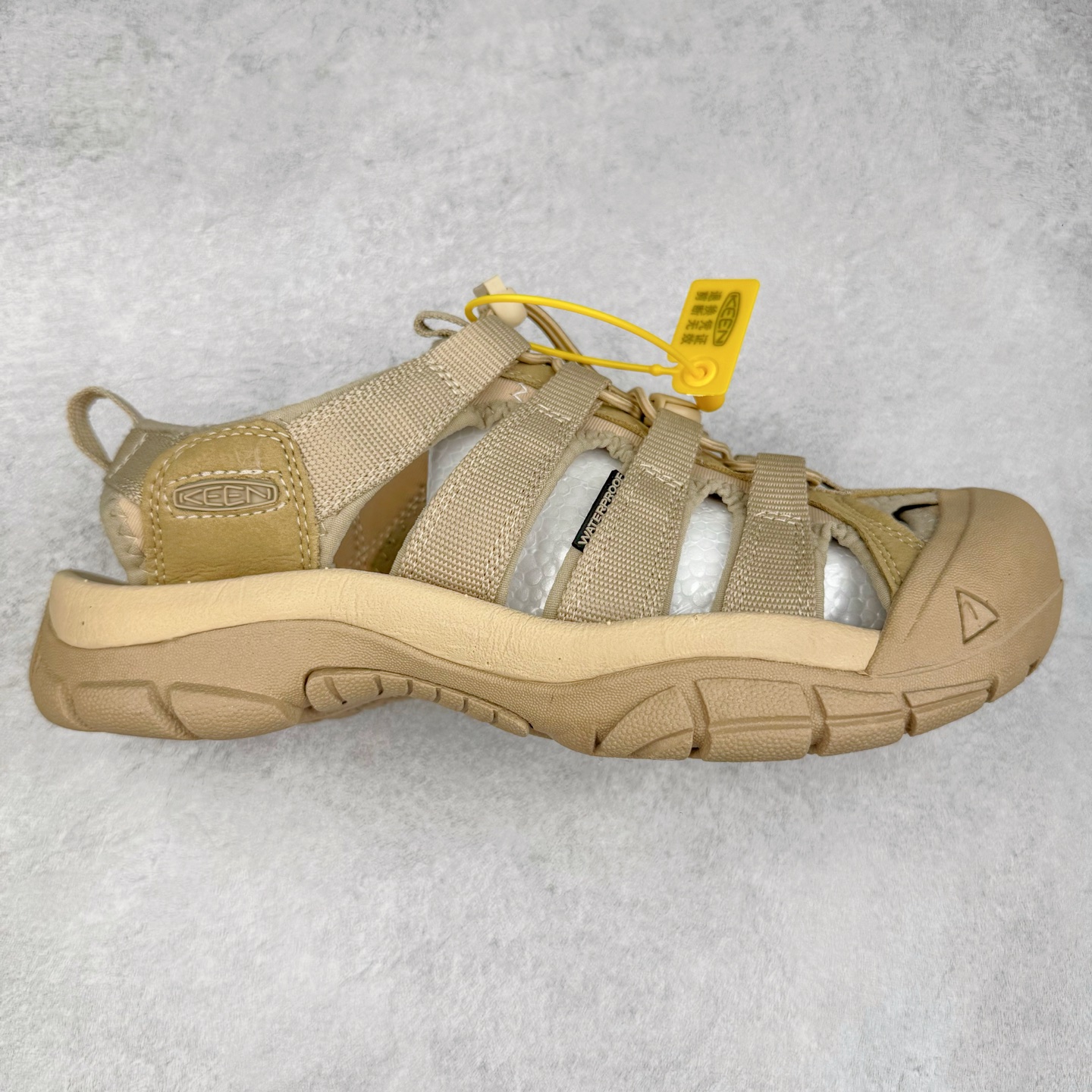 图片[3]-人气户外休闲鞋品牌-科恩Keen Uneek Flat-M 平底编织弹力穿搭溯溪涉水休闲户外凉鞋 #外贸订单出口品质#采用进口机台编制两根尼龙绳组成鞋面(快干衬里原料!!)#原装轻量级EVA中底缓震材质组合防滑橡胶外底部 夏季潮鞋,文青界的凉鞋至尊 都市机能户外品牌 KEEN 向来积极为其旗下大热鞋款 UNEEK 推出联名款，后跟为全封闭设计，快干衬里，HIGH-TRACTION橡胶外底，及轻量级EVA中底，达到轻量缓震的同时减轻重量。尺码：35 36 37 38 40 41 42 43 44 45-选品中心