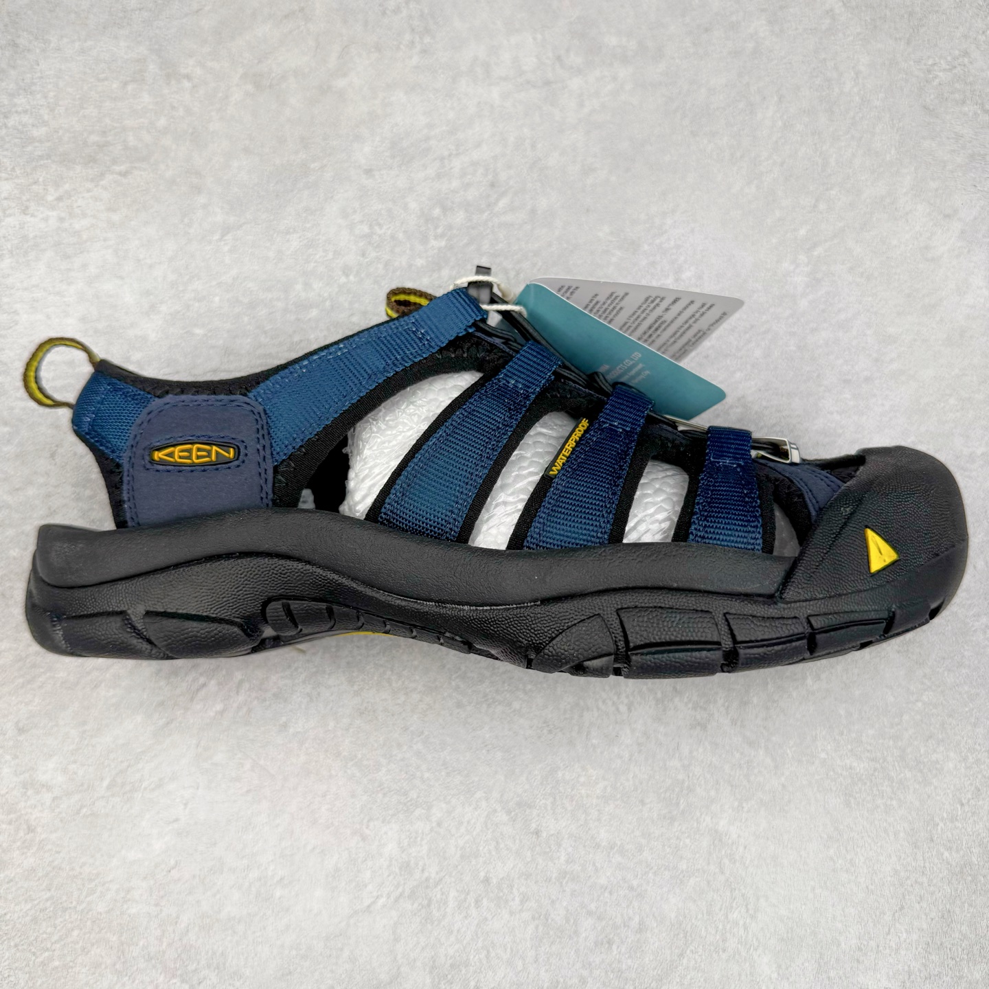 图片[5]-人气户外休闲鞋品牌-科恩Keen Uneek Flat-M 平底编织弹力穿搭溯溪涉水休闲户外凉鞋 #外贸订单出口品质#采用进口机台编制两根尼龙绳组成鞋面(快干衬里原料!!)#原装轻量级EVA中底缓震材质组合防滑橡胶外底部 夏季潮鞋,文青界的凉鞋至尊 都市机能户外品牌 KEEN 向来积极为其旗下大热鞋款 UNEEK 推出联名款，后跟为全封闭设计，快干衬里，HIGH-TRACTION橡胶外底，及轻量级EVA中底，达到轻量缓震的同时减轻重量。尺码：35 36 37 38 40 41 42 43 44 45-选品中心