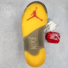 Off-White™ x Air Jordan Retro AJ5 OW联名黑蝉翼 DH8565-100 Off-White™ x Air Jordan Retro AJ5 OW联名黑蝉翼 DH8565-100