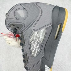 Off-White™ x Air Jordan Retro AJ5 OW联名黑蝉翼 DH8565-100 Off-White™ x Air Jordan Retro AJ5 OW联名黑蝉翼 DH8565-100