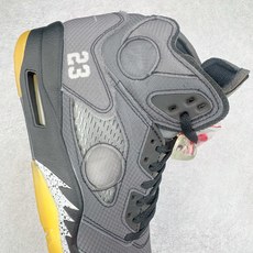 Off-White™ x Air Jordan Retro AJ5 OW联名黑蝉翼 DH8565-100 Off-White™ x Air Jordan Retro AJ5 OW联名黑蝉翼 DH8565-100