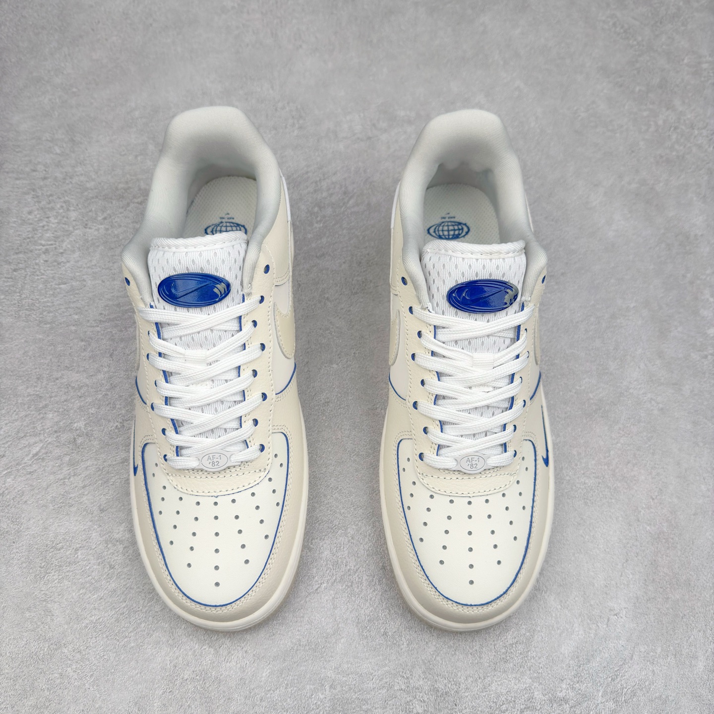 图片[2]-＃XT纯原 NK Air Force 1´07 Low 空军一号低帮百搭休闲运动板鞋 FB1839-111 顶级批次 2022全新楦头鞋型 鱼鳞大底 历时开发三个月 清洁度完美 二维码鞋标 内置芯片及solo气垫 大底高度及其弧度依照正品 钢印 logo刺绣 鞋口弧度 鞋头长度 鞋面冲孔 鞋垫背胶及钢印 完美鞋型对比正品 每一处都是细节满满 柔软、弹性十足的缓震性能和出色的中底设计 横跨复古与现代的外型结合 造就出风靡全球 三十多年的Force 1 直到今天还深受青睐 实拍调校N版已经零色差零失真 百分百还原实物色彩所见即所得 不存在货不对板色差等低级问题 选购参考实物拍摄 不混卖不参货 只用心做好货严格选品 承诺混一赔十 尺码：36 36.5 37.5 38 38.5 39 40 40.5 41 42 42.5 43 44 44.5 45-选品中心