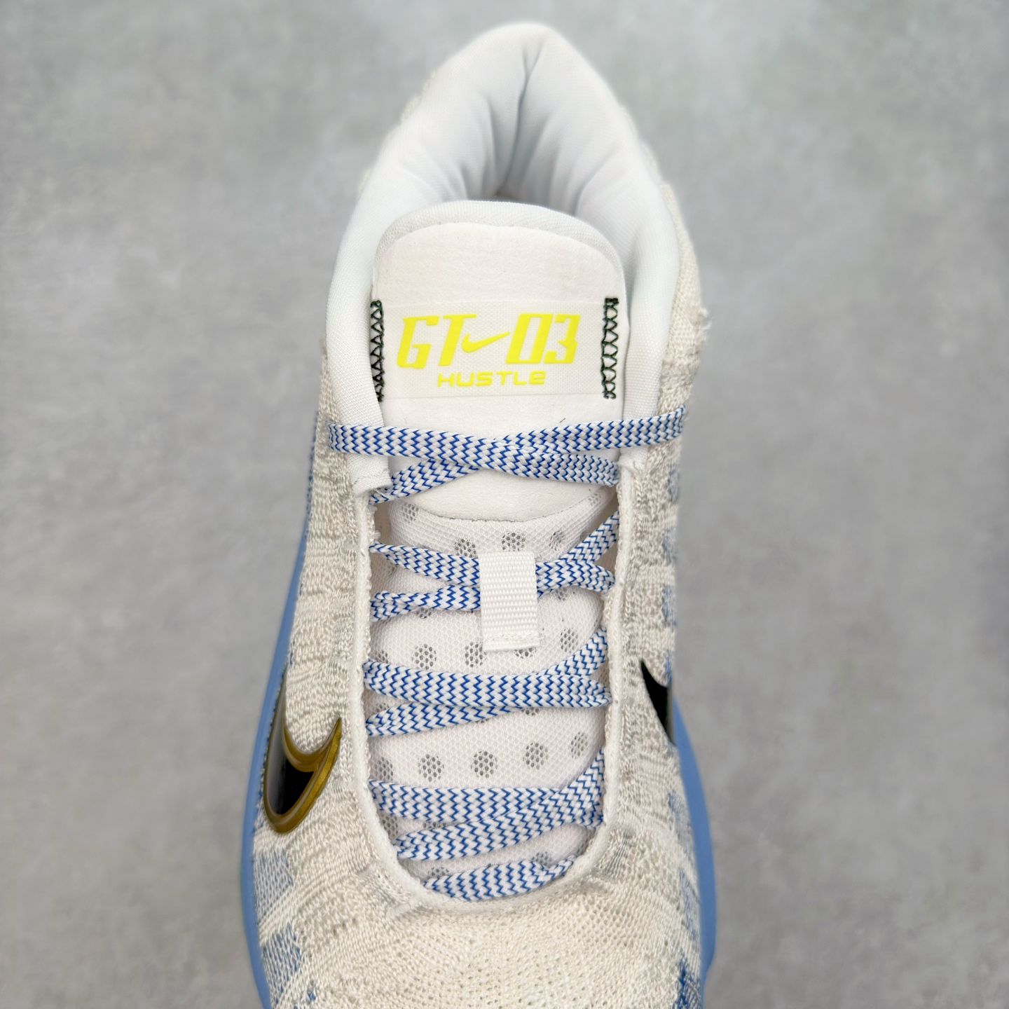 图片[5]-＃福利特价 NK G.T. Hustle 3 Blueprint EP 中底Mustang 缓震配置与前足 Zoom Strobel 缓震配置合体组成双重 Air Zoom 缓震配置为关键区域缔造澎湃弹力 前掌的 Air Zoom 气垫单元凭借出众的能量回馈助你保持运动状态 RadialKnit 鞋面首次应用于 Nike 篮球鞋，提供轻盈包裹效果，轻松跟上，你的运动节奏。穿上 G.T.Hustle3 助你在比赛最后关键时刻扭转势头。前足 AirZoom 缓震配置，带来出众能量回馈，助你轻松击败对手。尺码：36 36.5 37.5 38 38.5 39 40 40.5 41 42 42.5 43 44 44.5 45-选品中心