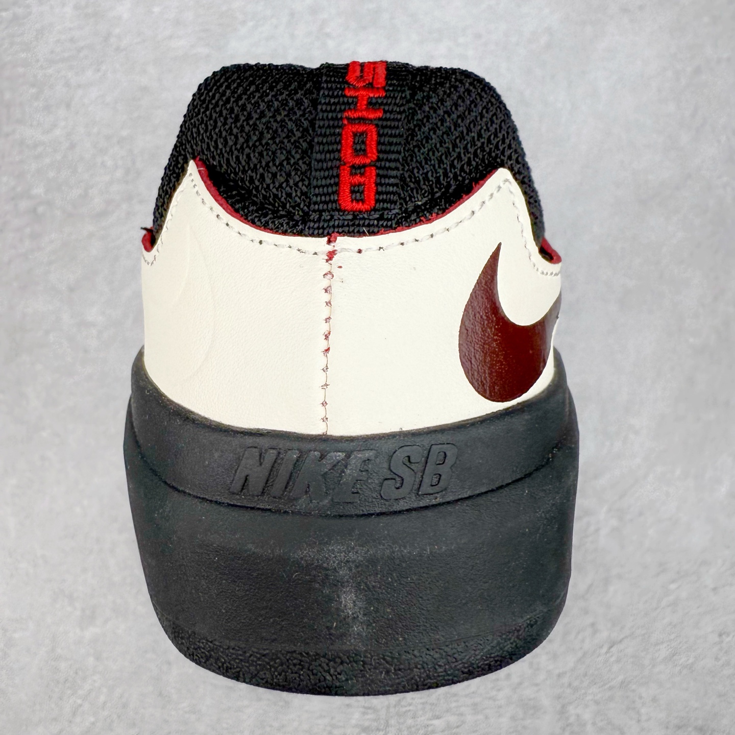 图片[8]-NK SB Nyjah Free 2 王一博同款 受着经典1997 款的 Zoom Spiridon 启发 SB Nyjah Free 2 继续谱写上一代的篇章 一改一代的一体式，二代的鞋舌与鞋身被分开来，但仍有着与前代相同的超柔韧 Nike Free 鞋底，同时还做了一些改良补充 首先是在全方位无死角的经典 Nyjah Free 橡胶鞋面的上方加了网眼材料，保证你在最热的滑板天也能双脚清爽 尺码：40-45-选品中心