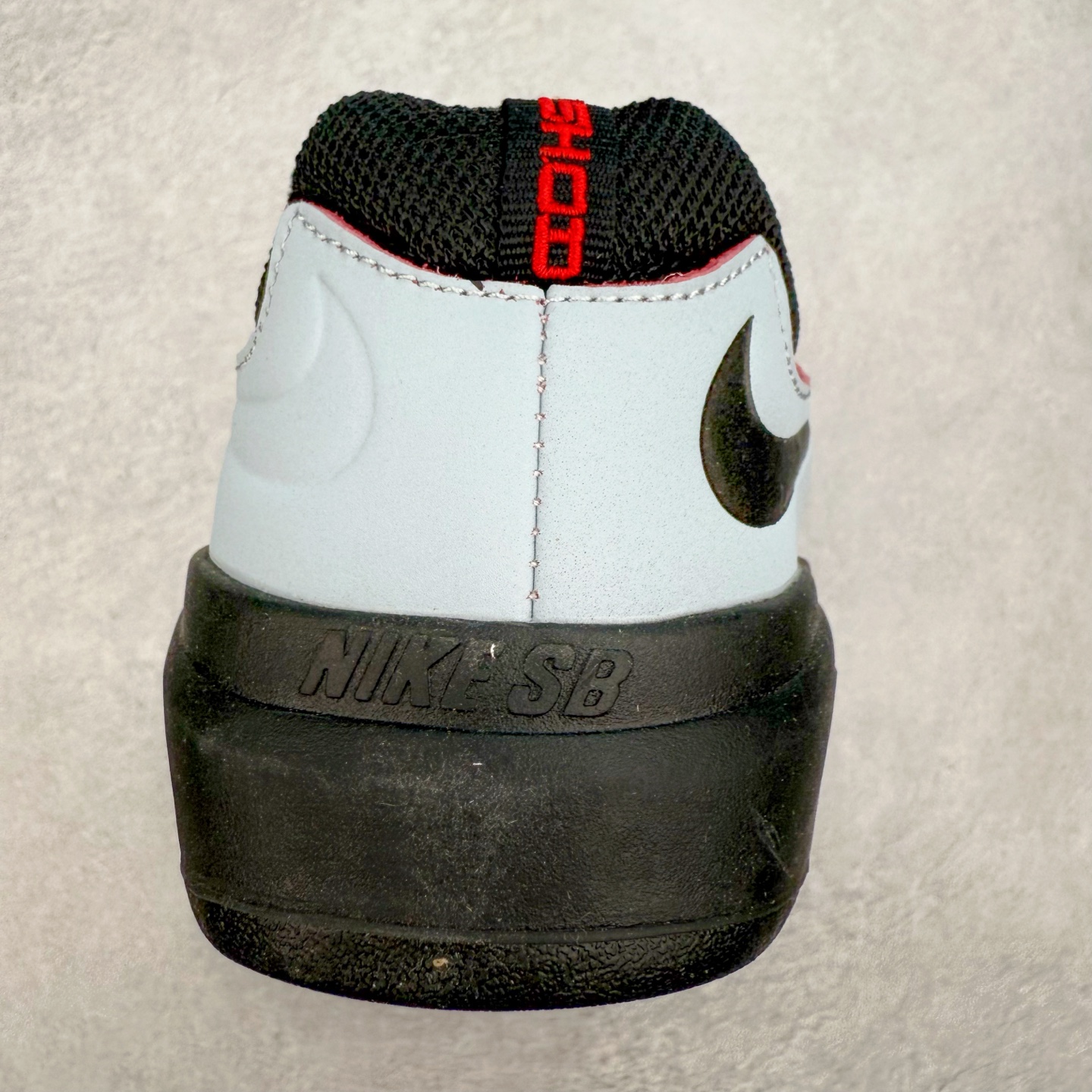 图片[8]-NK SB Nyjah Free 2 王一博同款 受着经典1997 款的 Zoom Spiridon 启发 SB Nyjah Free 2 继续谱写上一代的篇章 一改一代的一体式，二代的鞋舌与鞋身被分开来，但仍有着与前代相同的超柔韧 Nike Free 鞋底，同时还做了一些改良补充 首先是在全方位无死角的经典 Nyjah Free 橡胶鞋面的上方加了网眼材料，保证你在最热的滑板天也能双脚清爽 尺码：40-45-选品中心